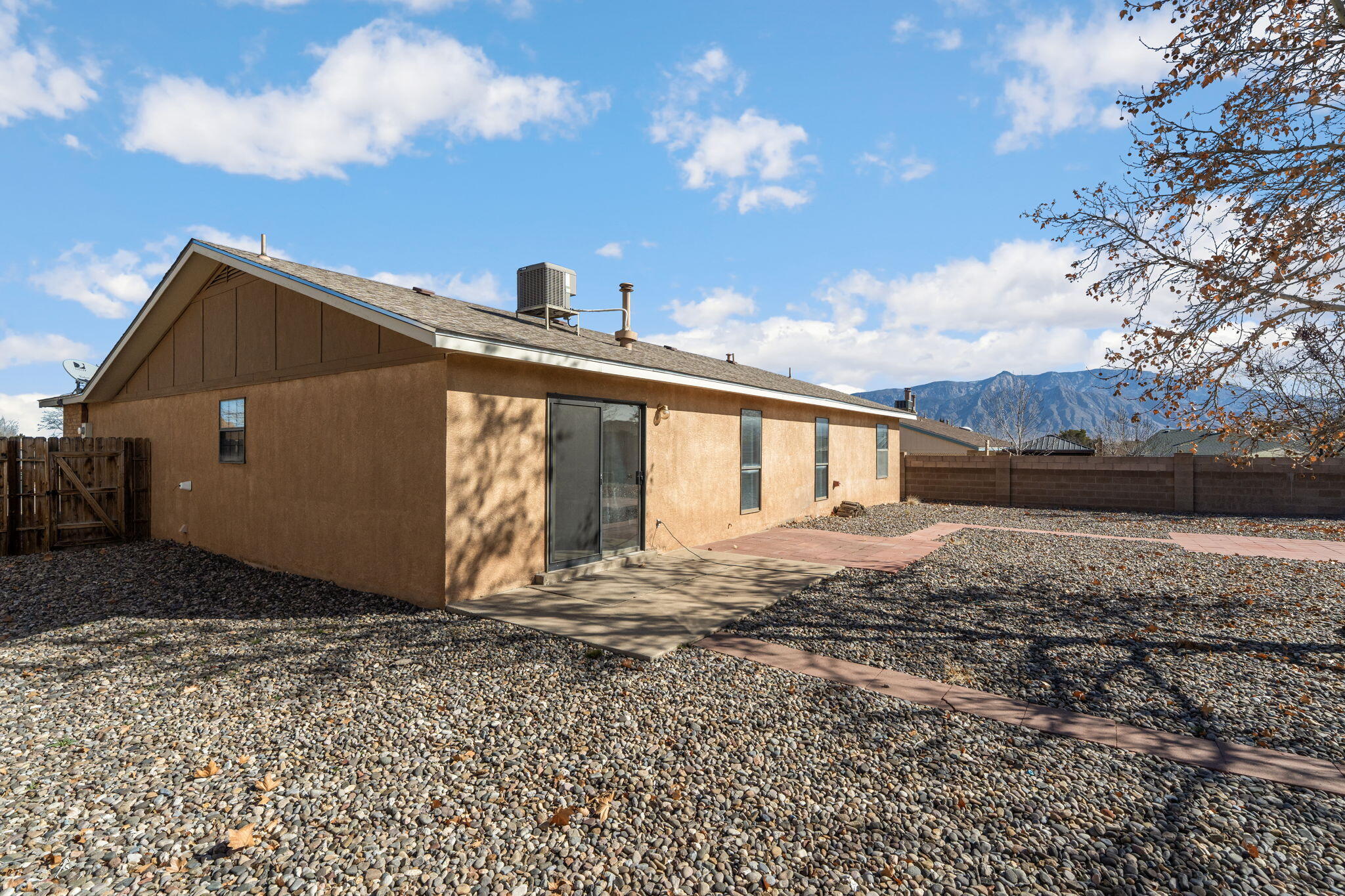 6220 Salt Cedar Road NE