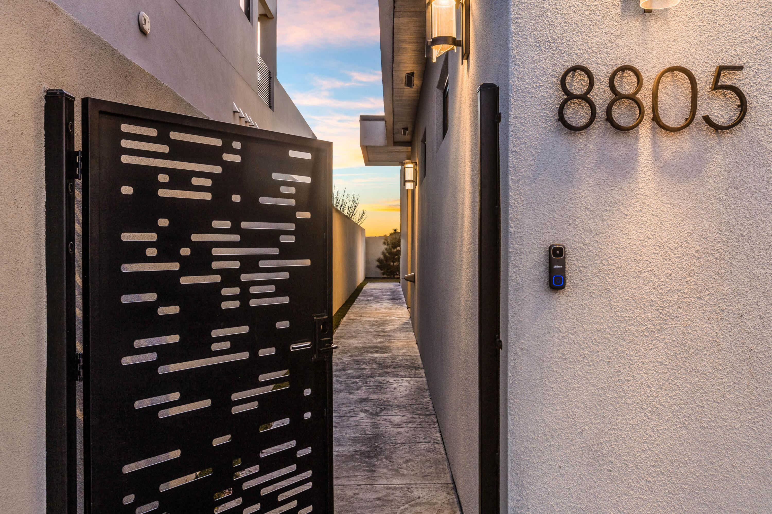 8805 Silver Oak Lane NE