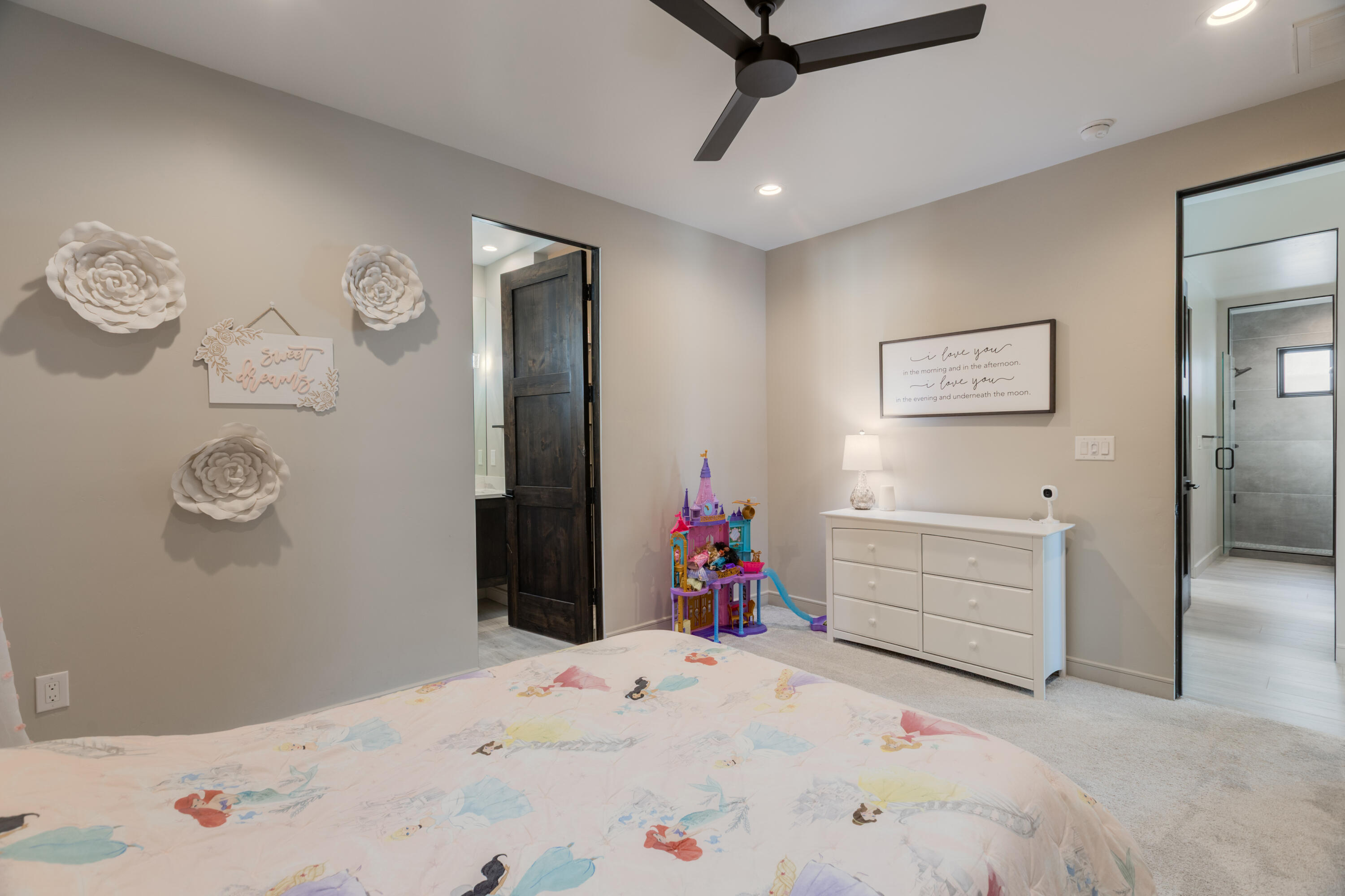 8805 Silver Oak Lane NE