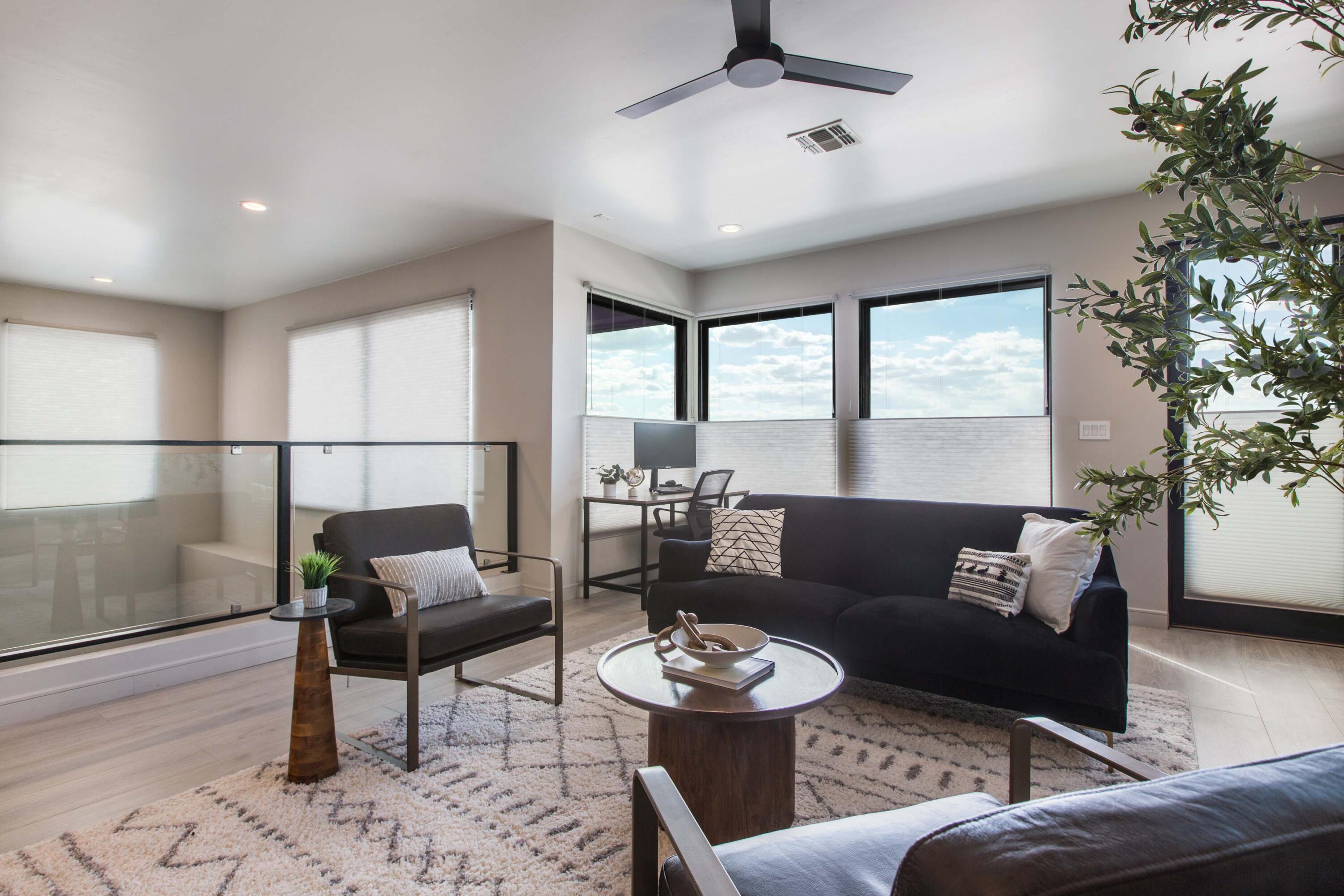 8805 Silver Oak Lane NE