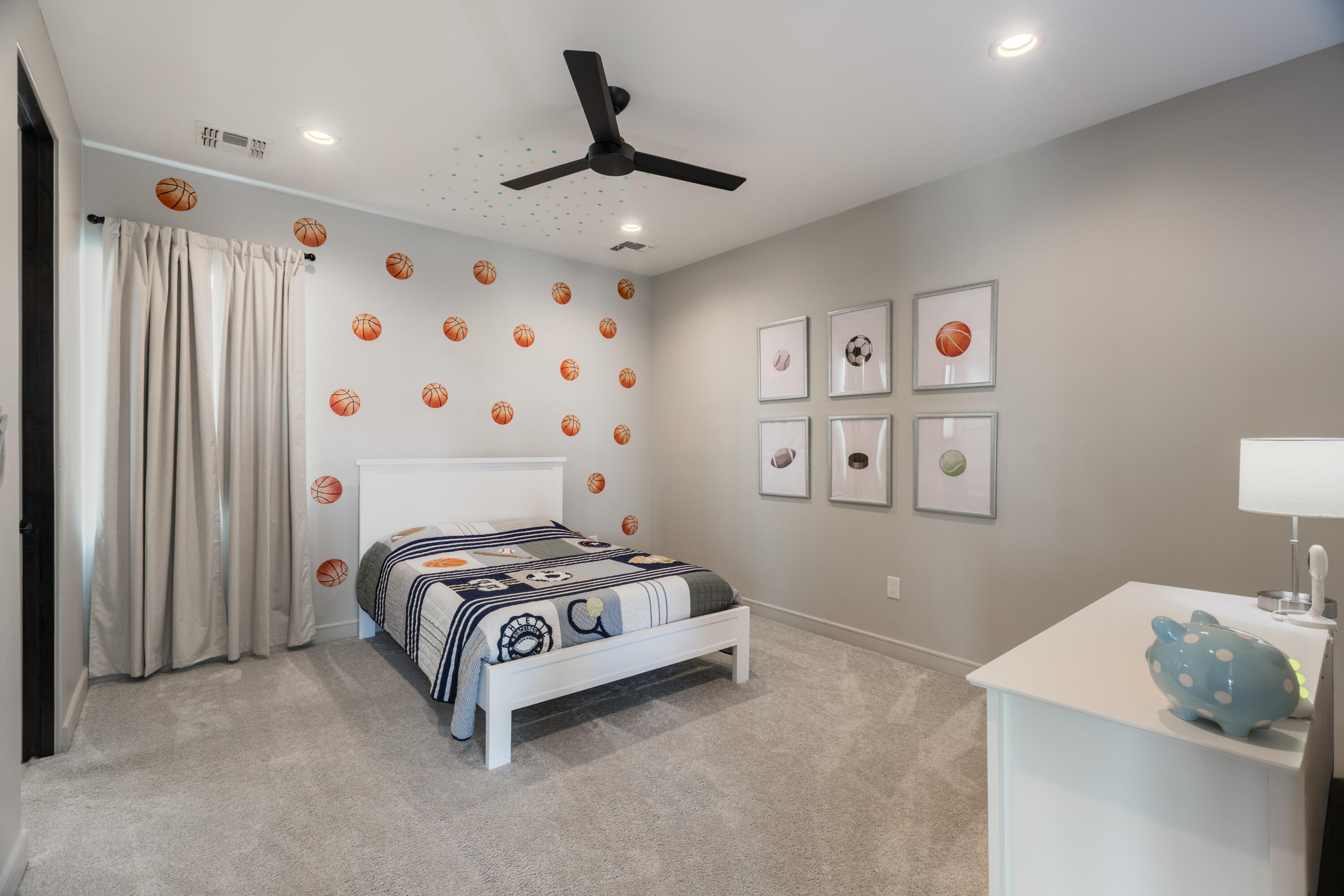 8805 Silver Oak Lane NE