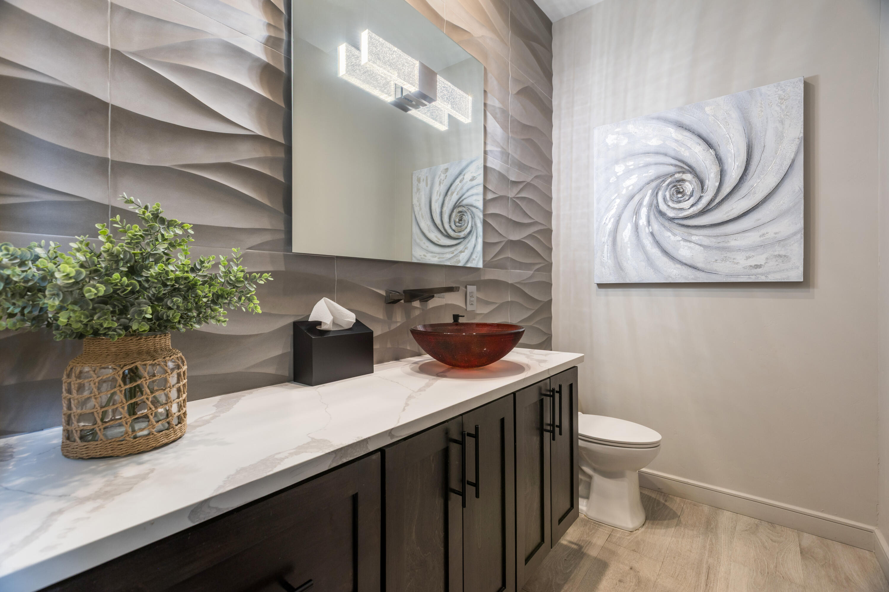 8805 Silver Oak Lane NE