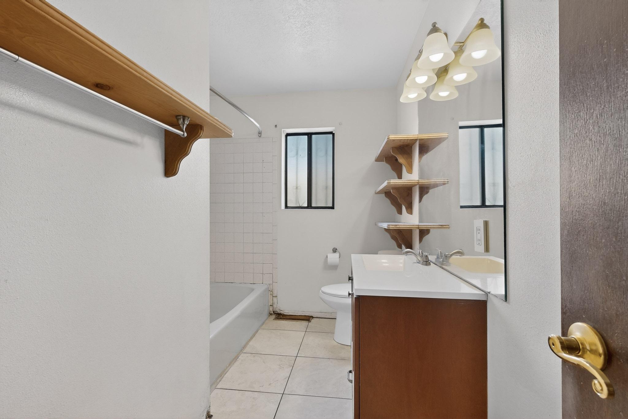 513 Ponderosa Avenue NW