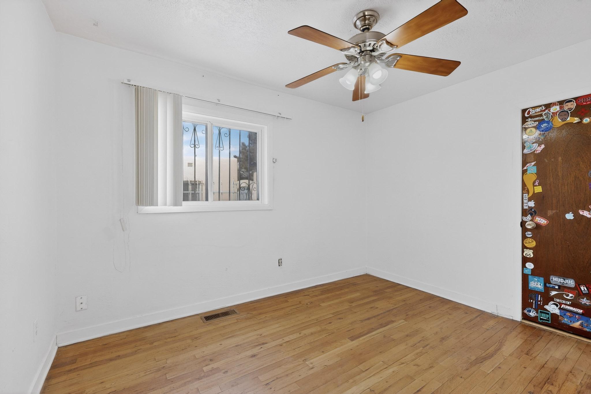 513 Ponderosa Avenue NW