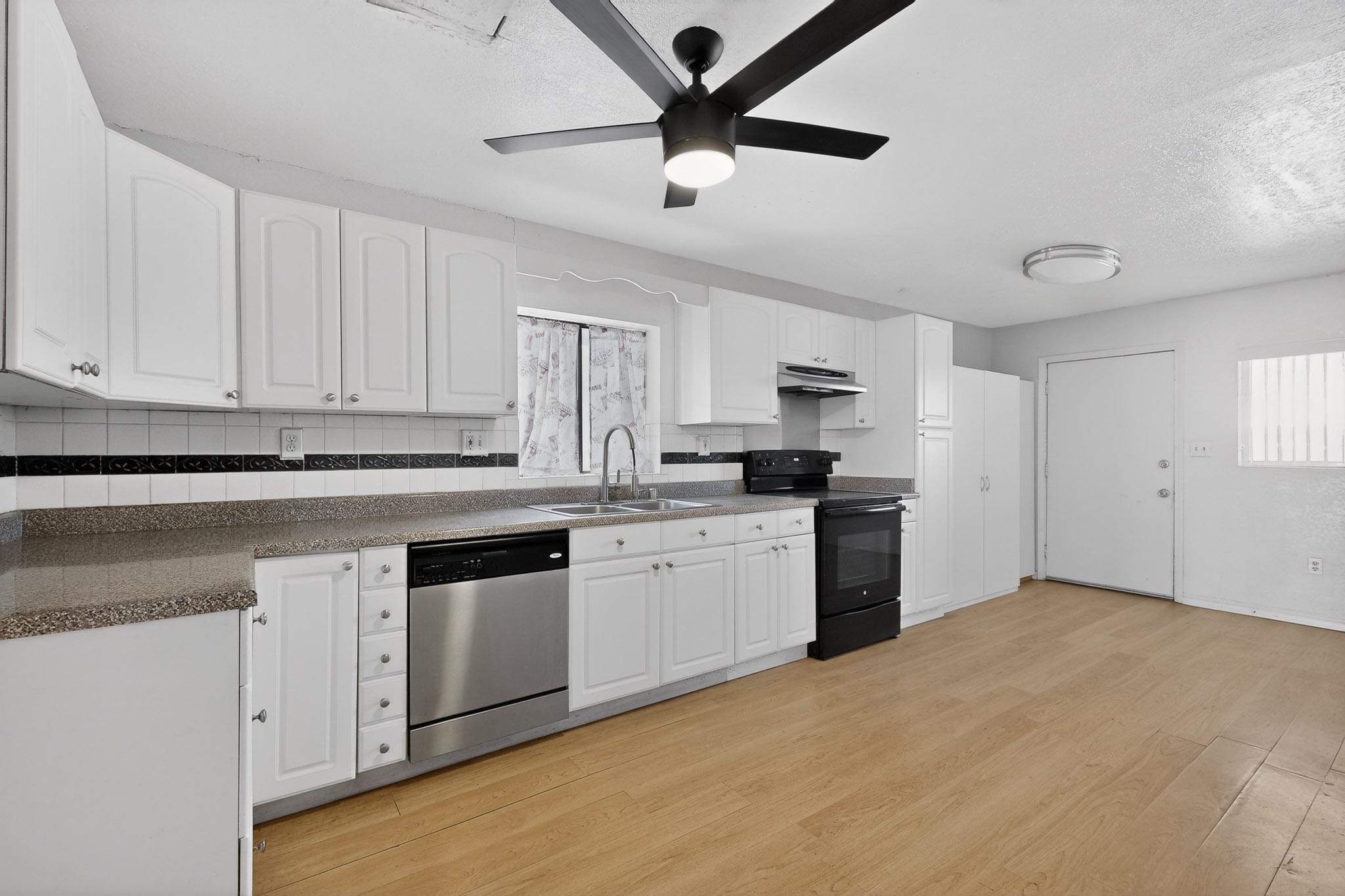 513 Ponderosa Avenue NW