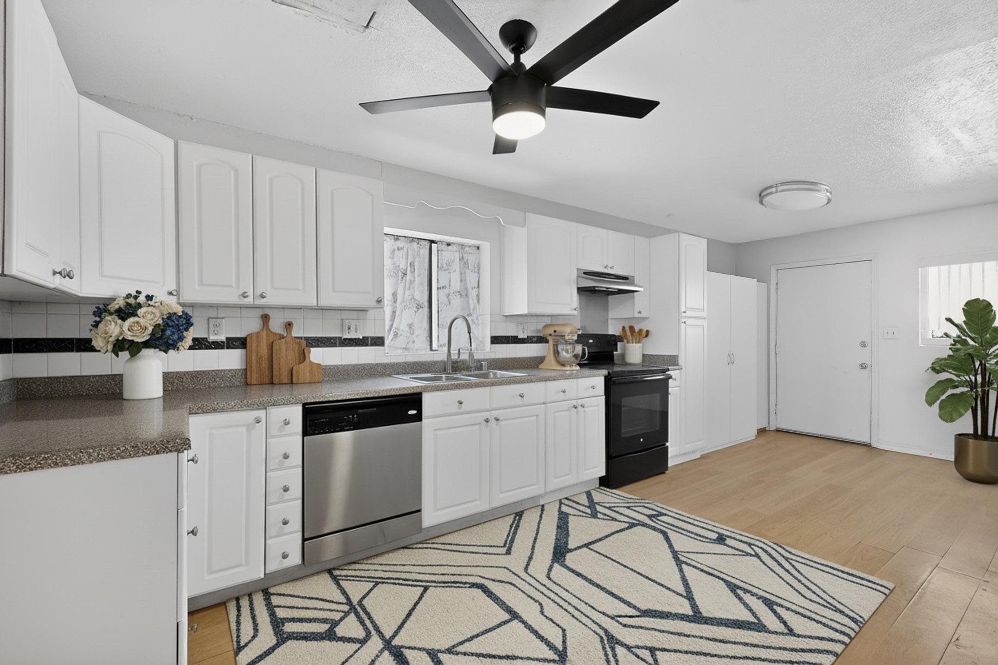 513 Ponderosa Avenue NW