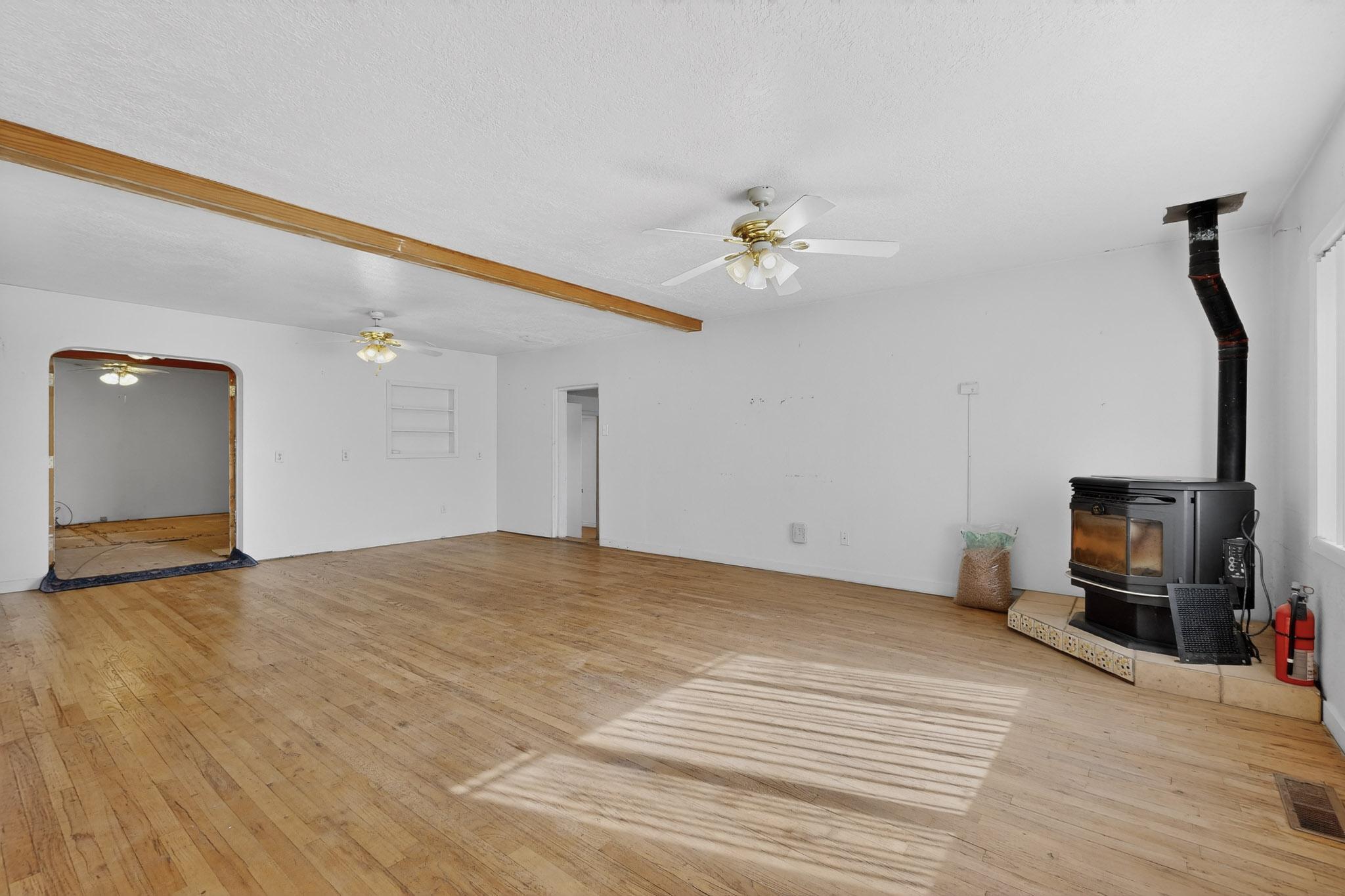 513 Ponderosa Avenue NW