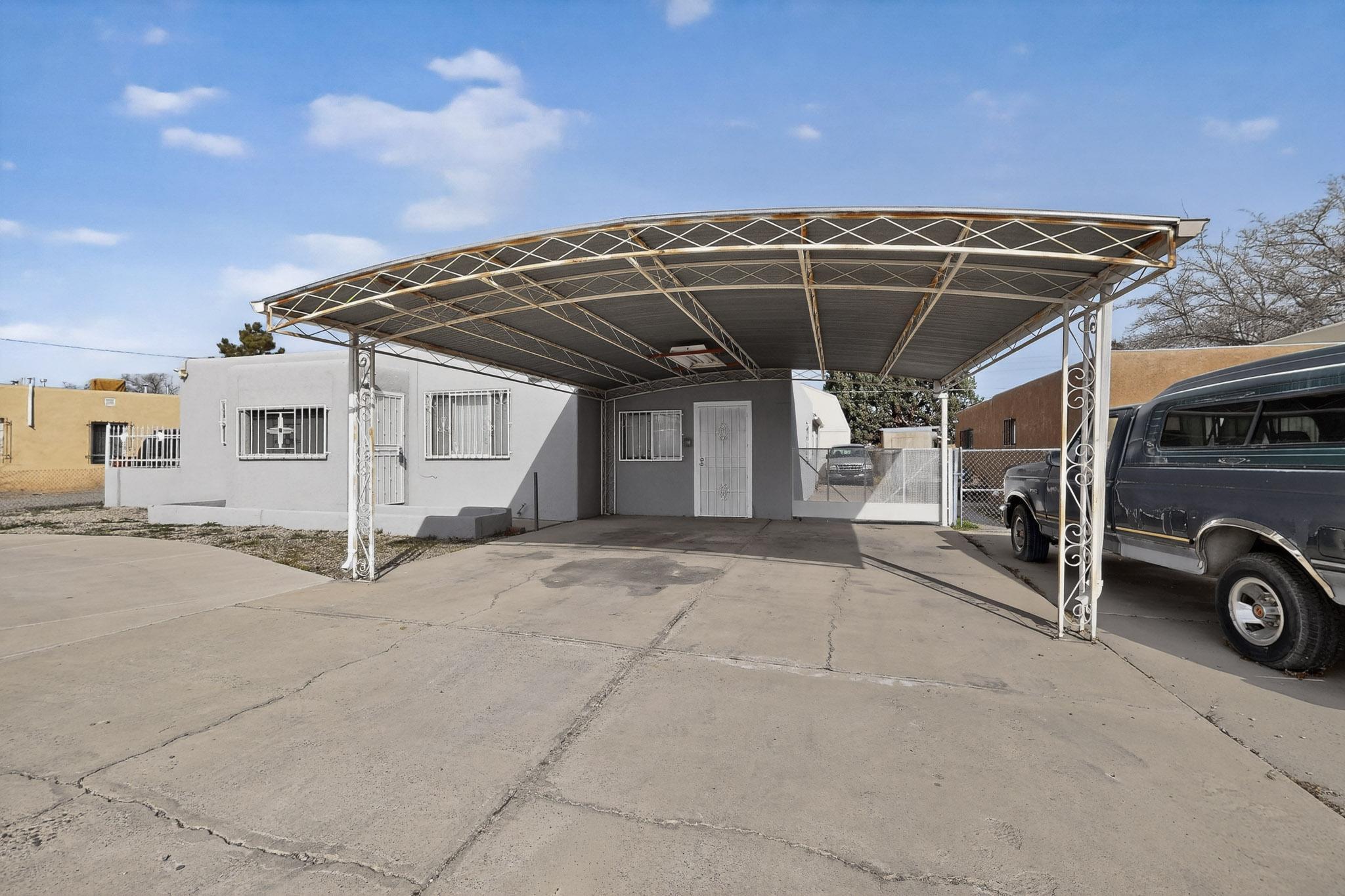 513 Ponderosa Avenue NW