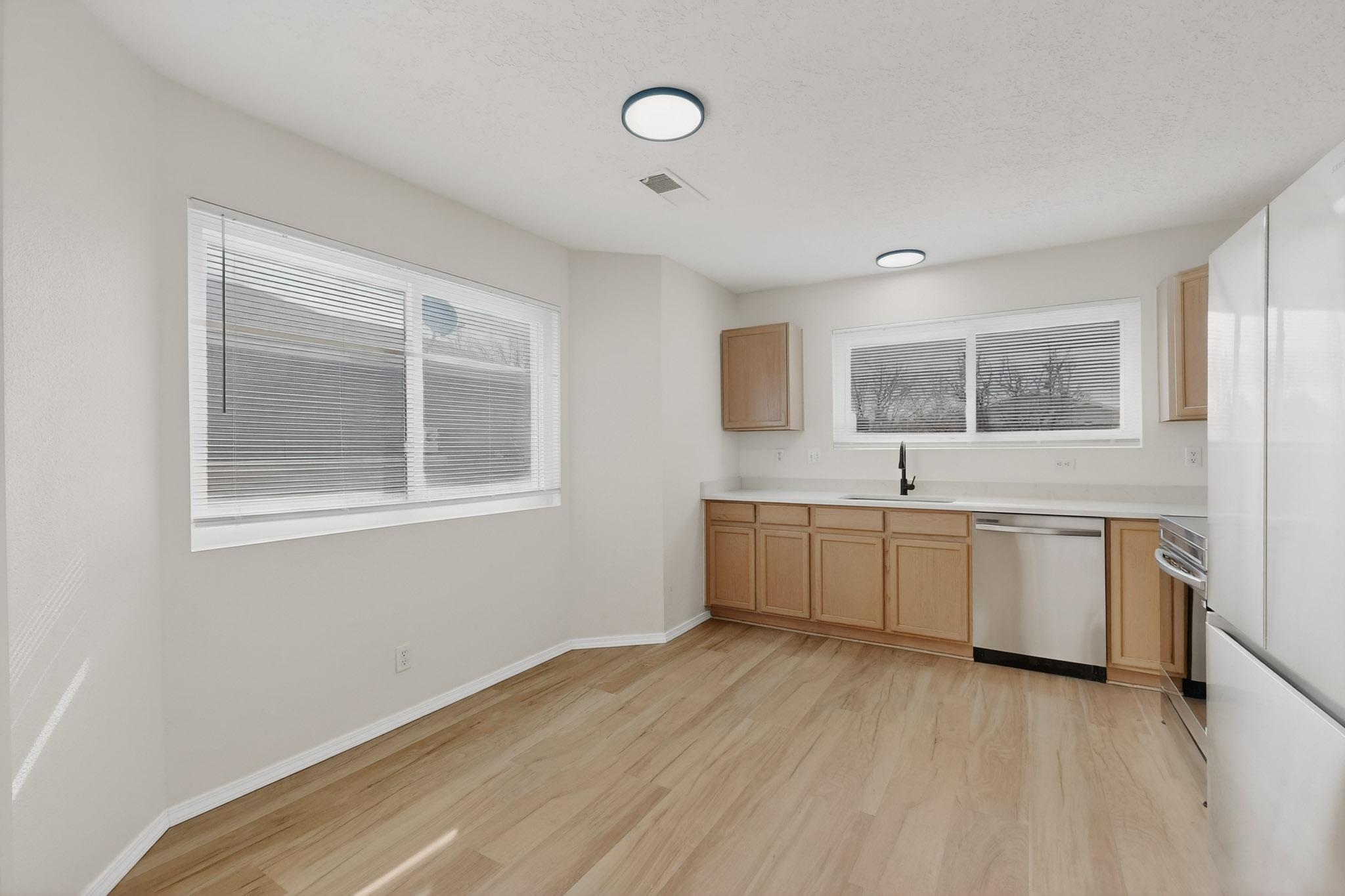 705 Santa Fe Meadows Drive NE