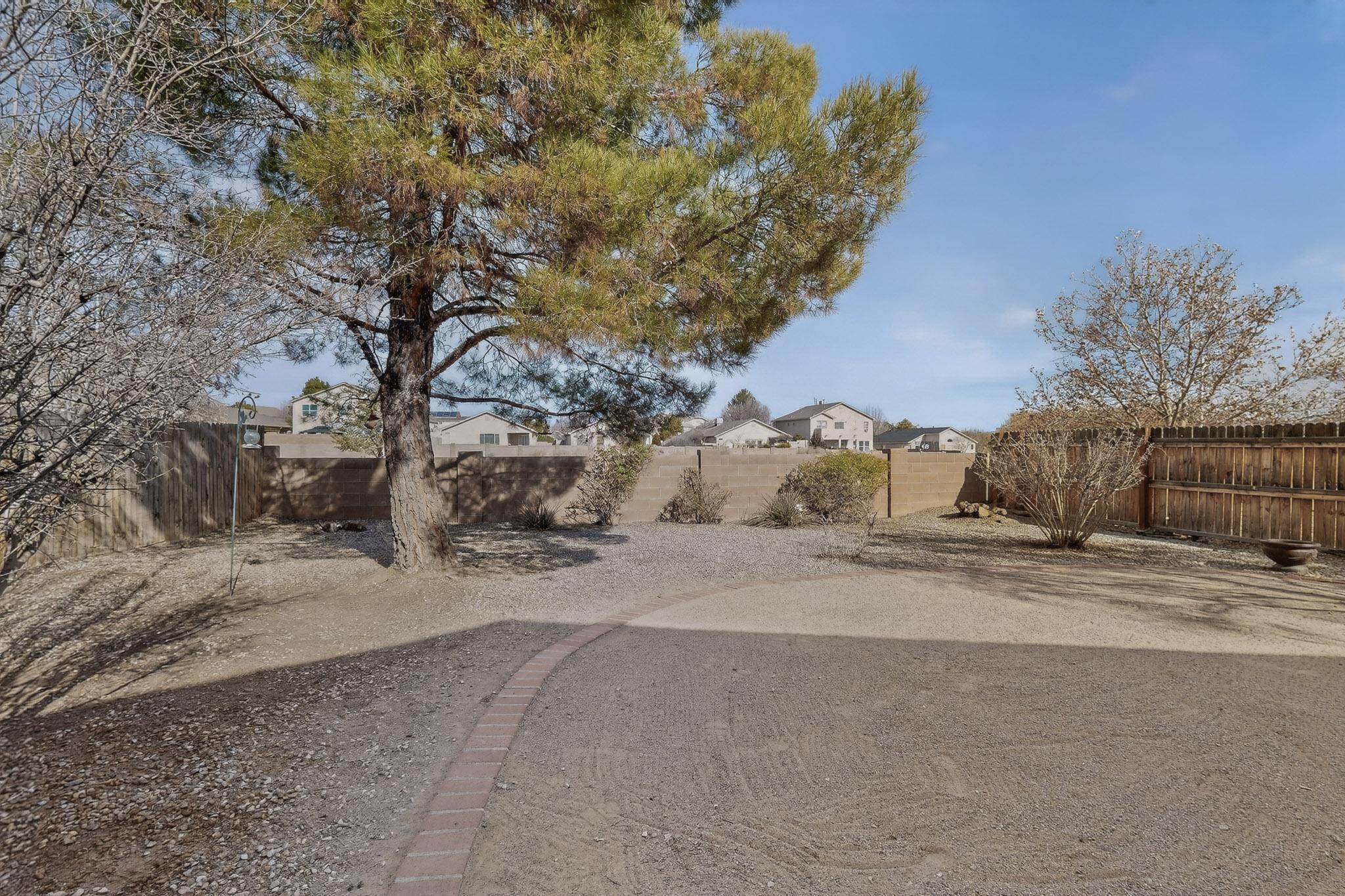 705 Santa Fe Meadows Drive NE