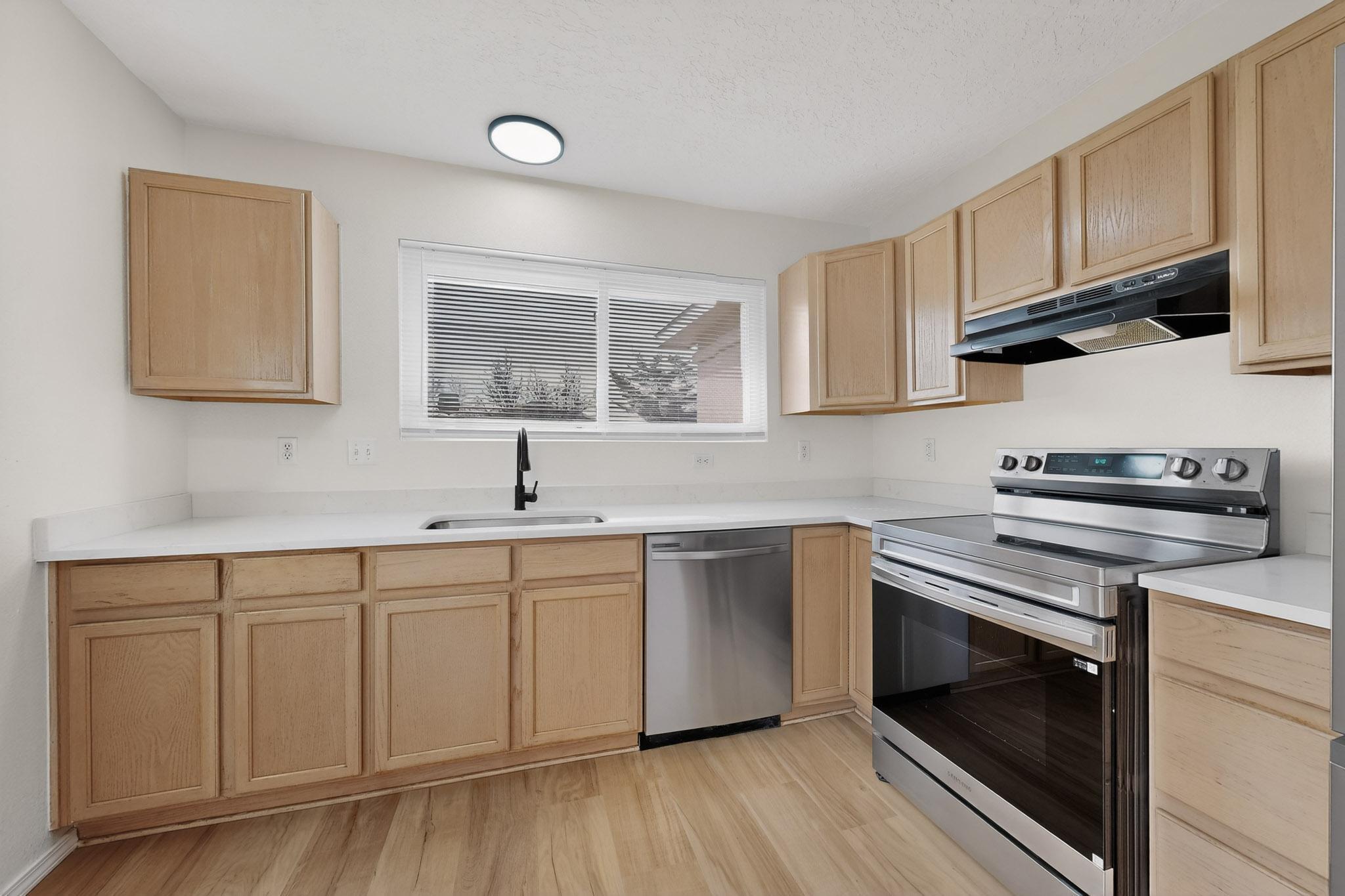 705 Santa Fe Meadows Drive NE