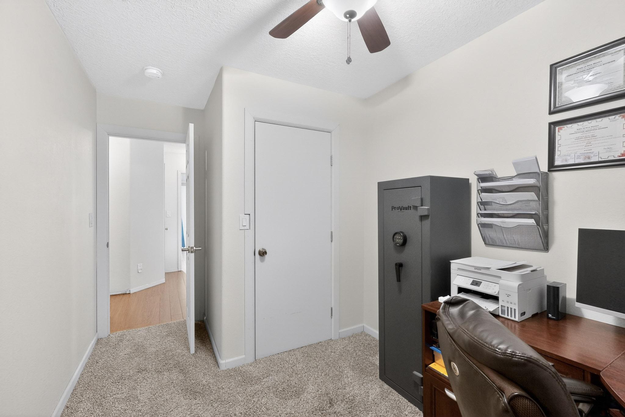 1027 Parkland View Drive NW