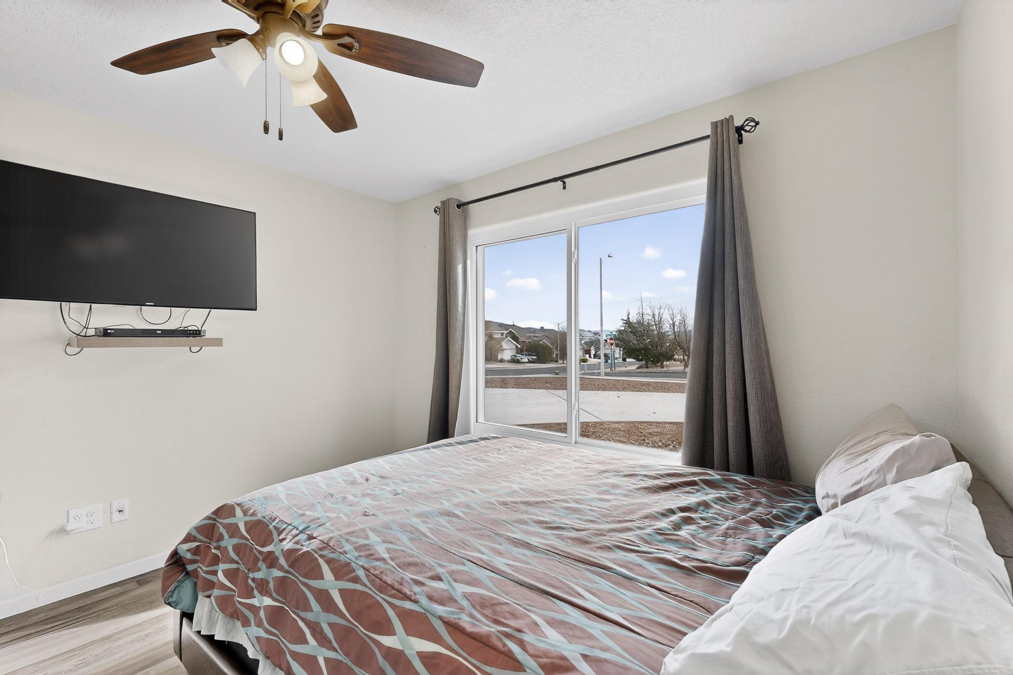 1027 Parkland View Drive NW