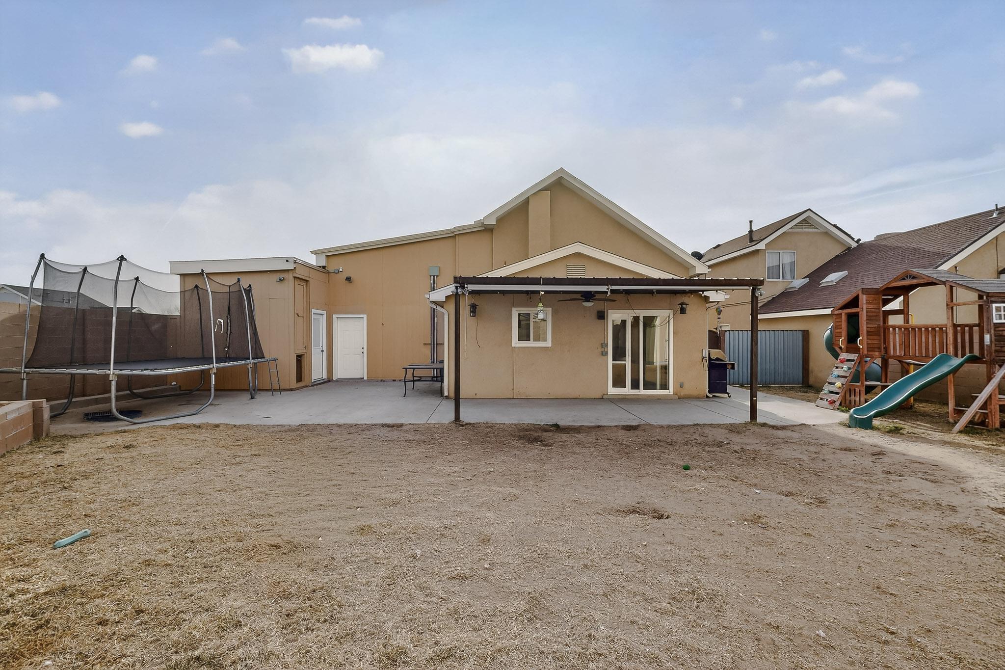 1027 Parkland View Drive NW