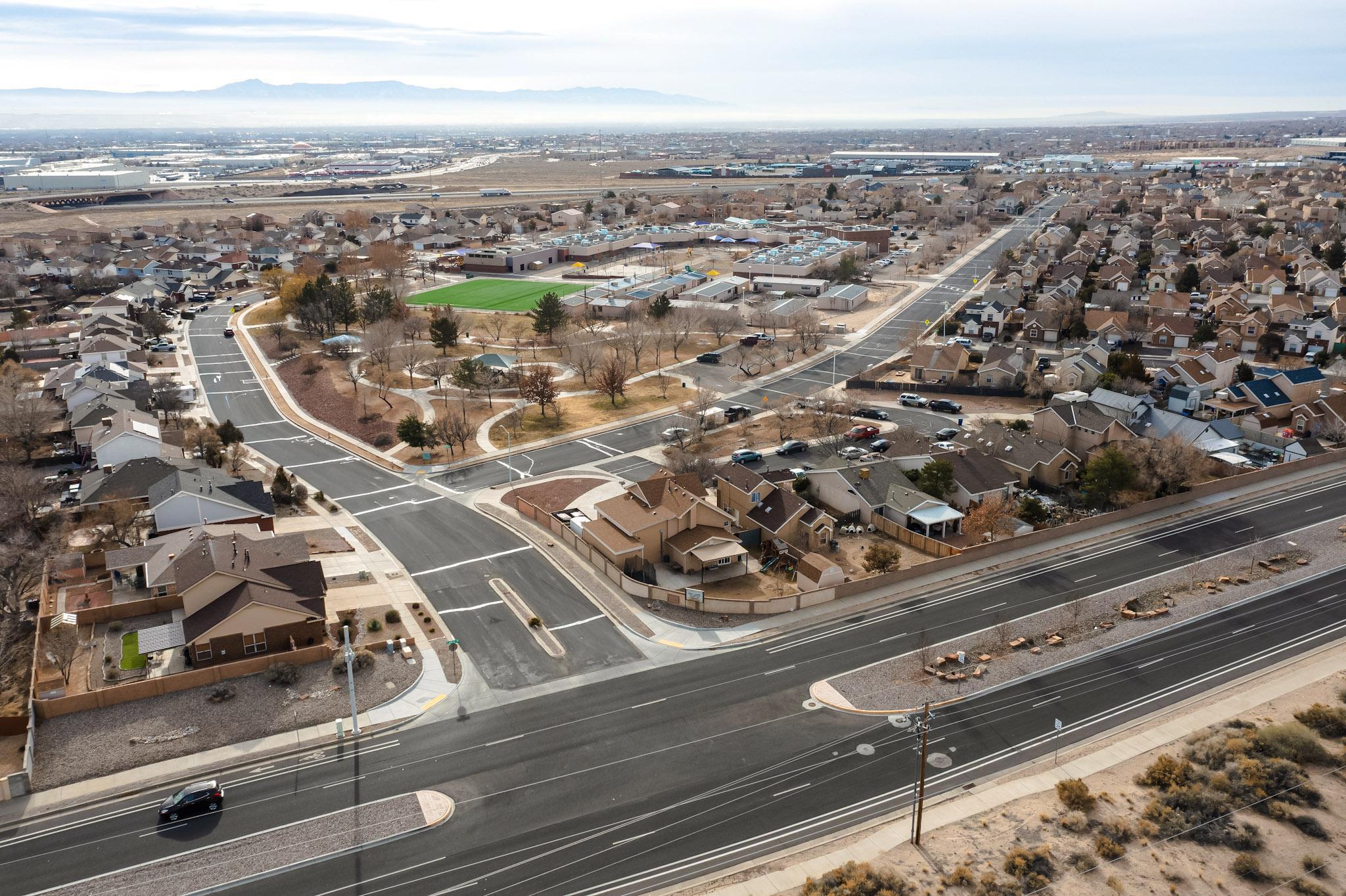 1027 Parkland View Drive NW