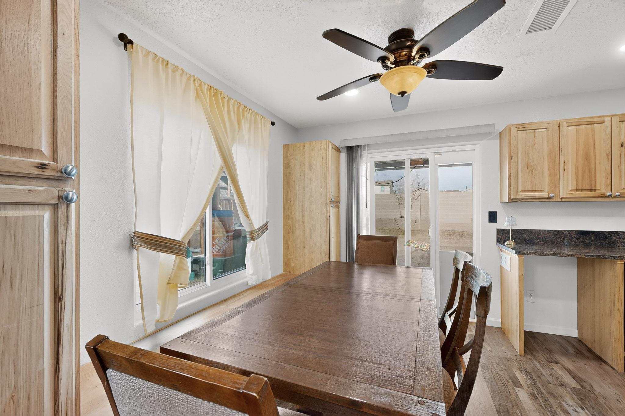 1027 Parkland View Drive NW