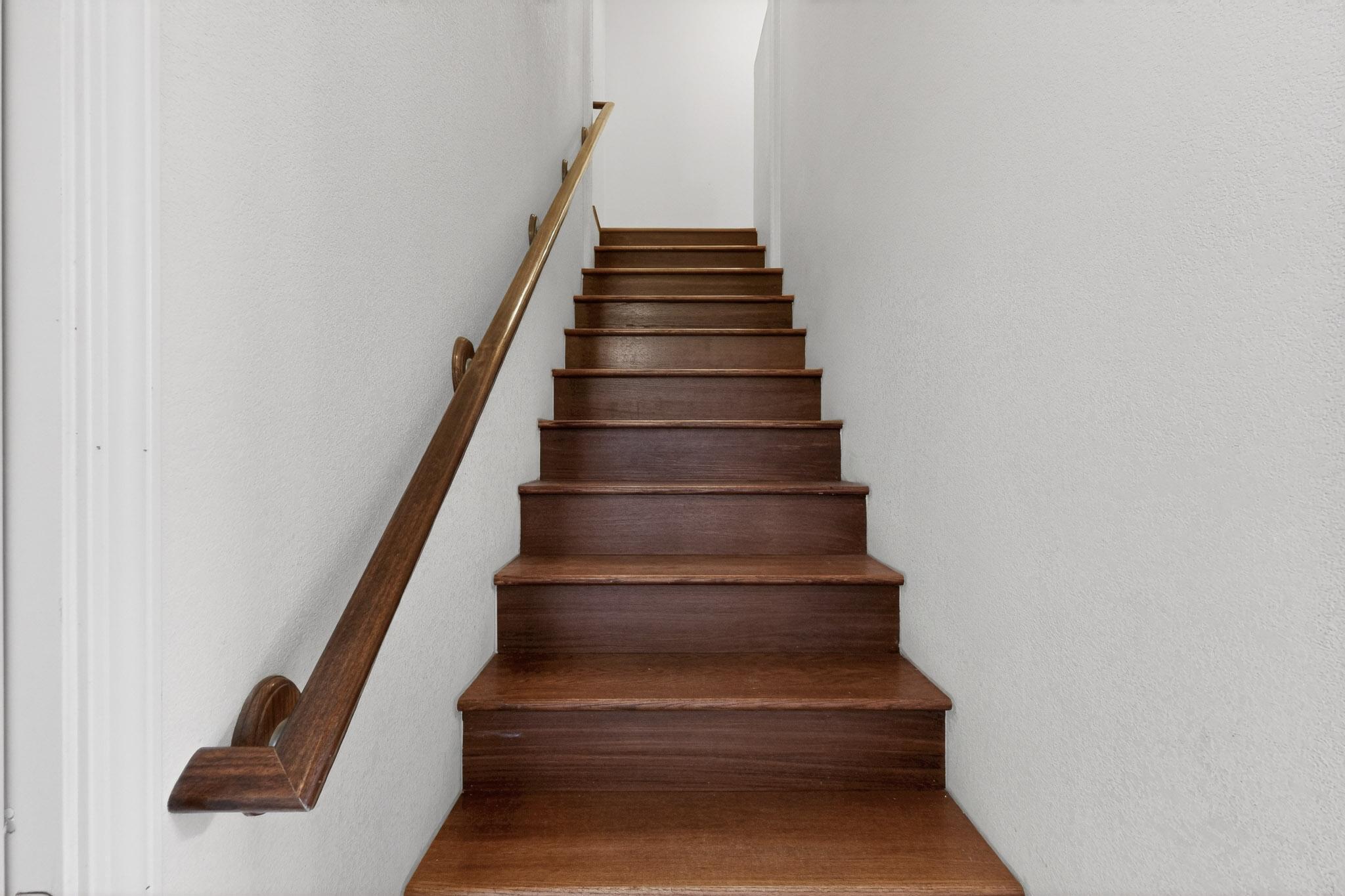 1027 Parkland View Drive NW