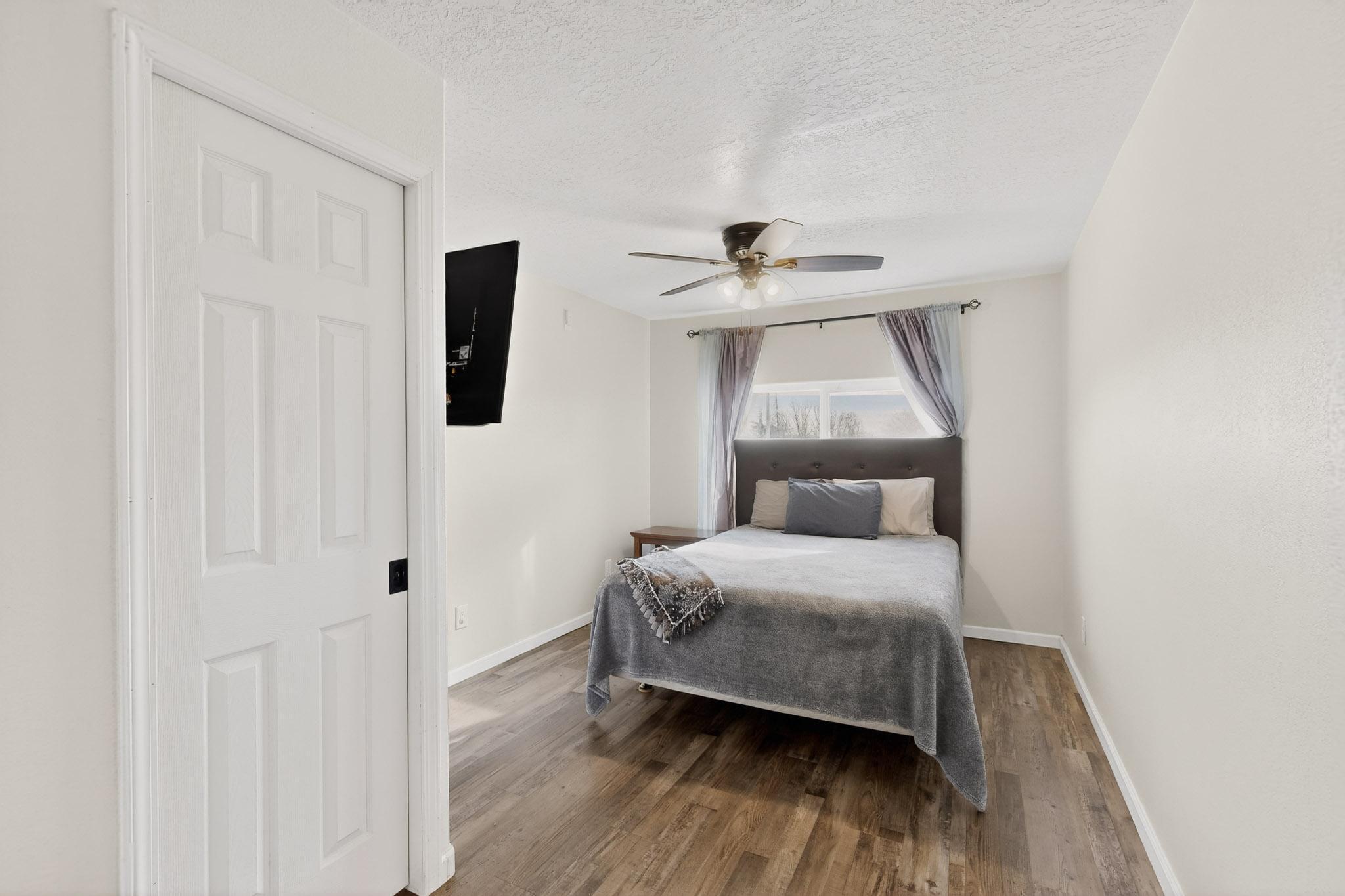 1027 Parkland View Drive NW