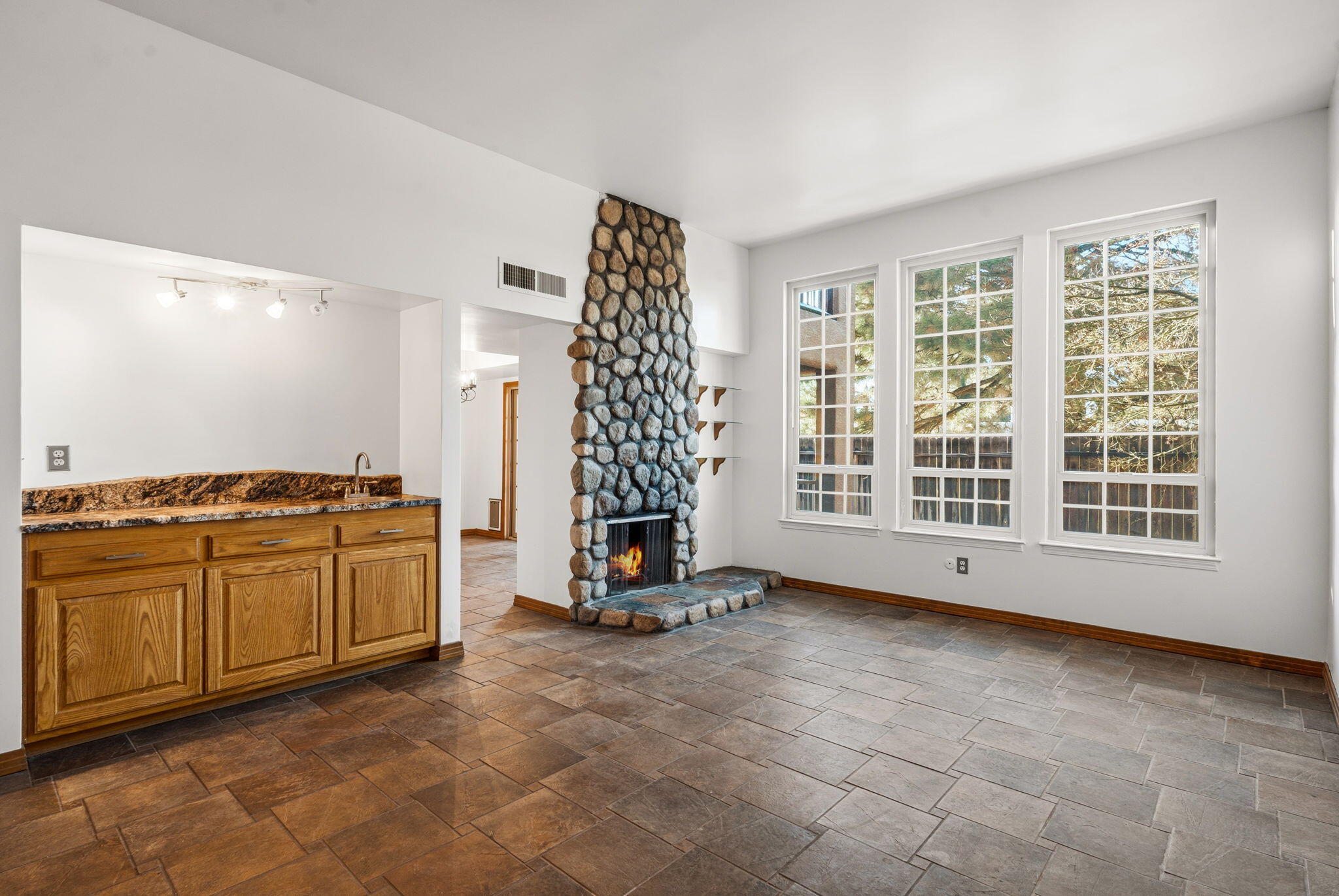 5129 Pinata Place NE