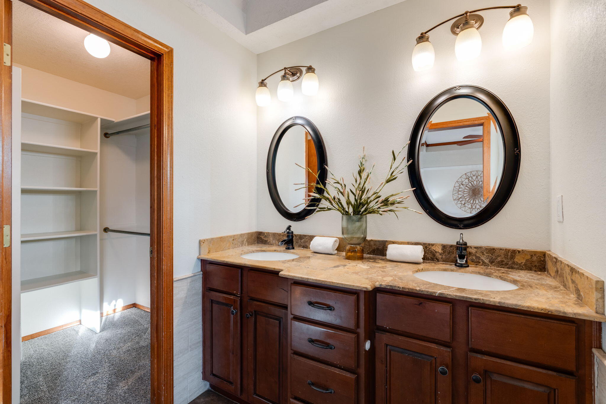 4708 Lacy Spine Road NW