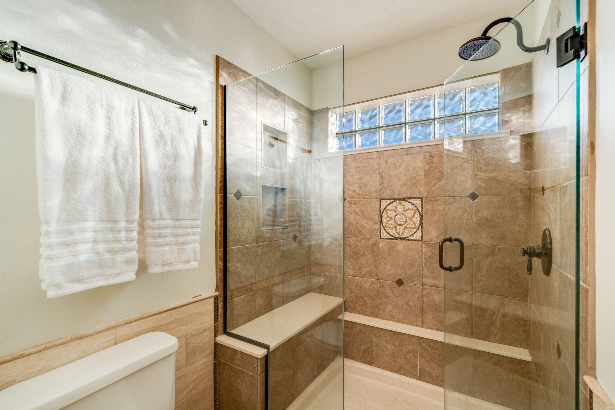 4708 Lacy Spine Road NW