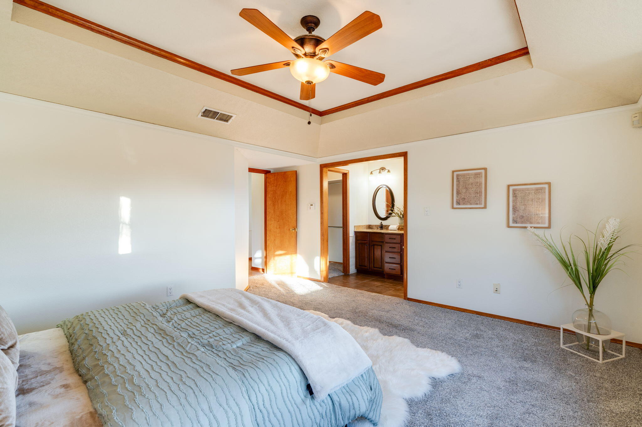 4708 Lacy Spine Road NW