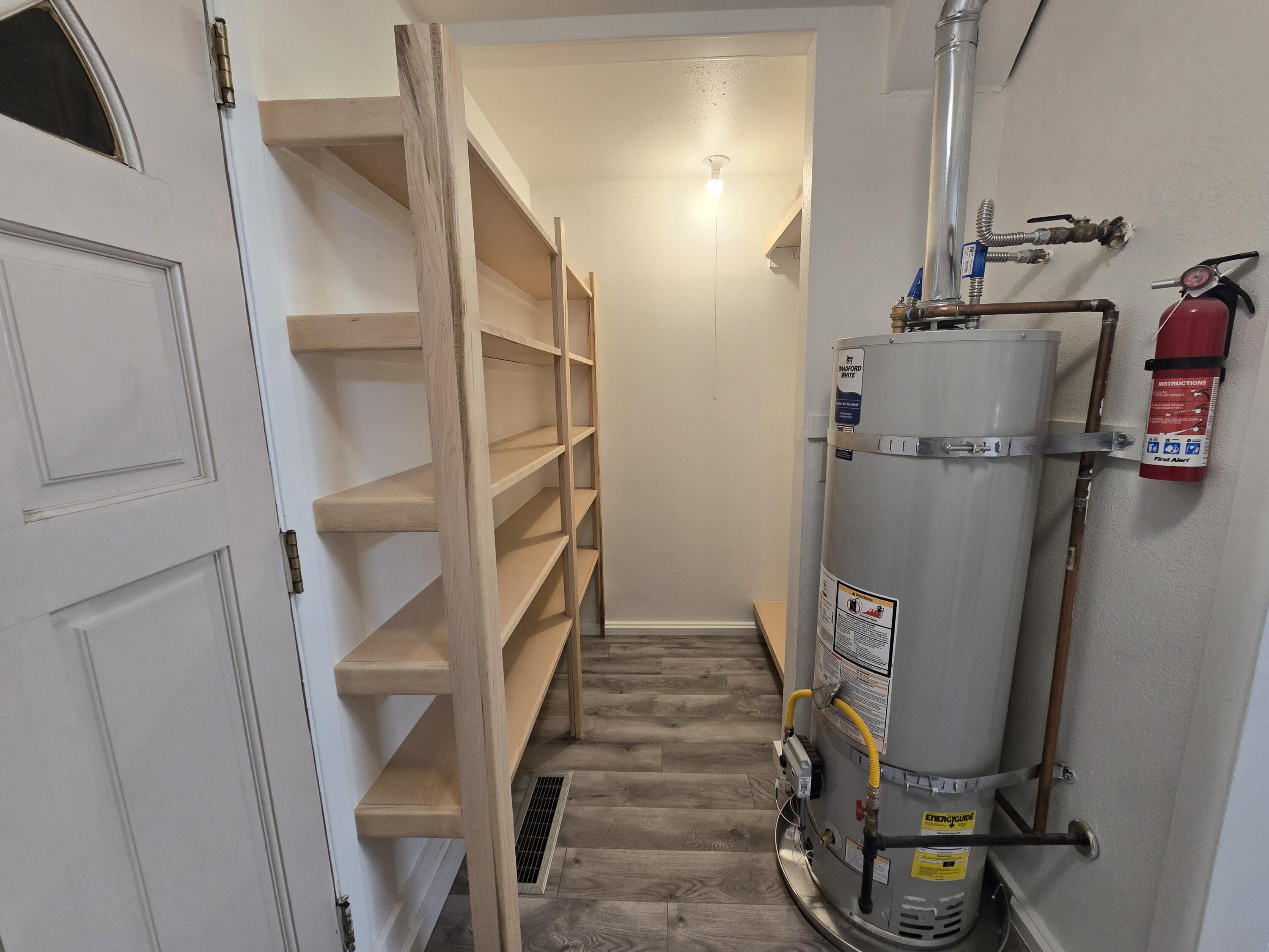 4627 Overland Street NE