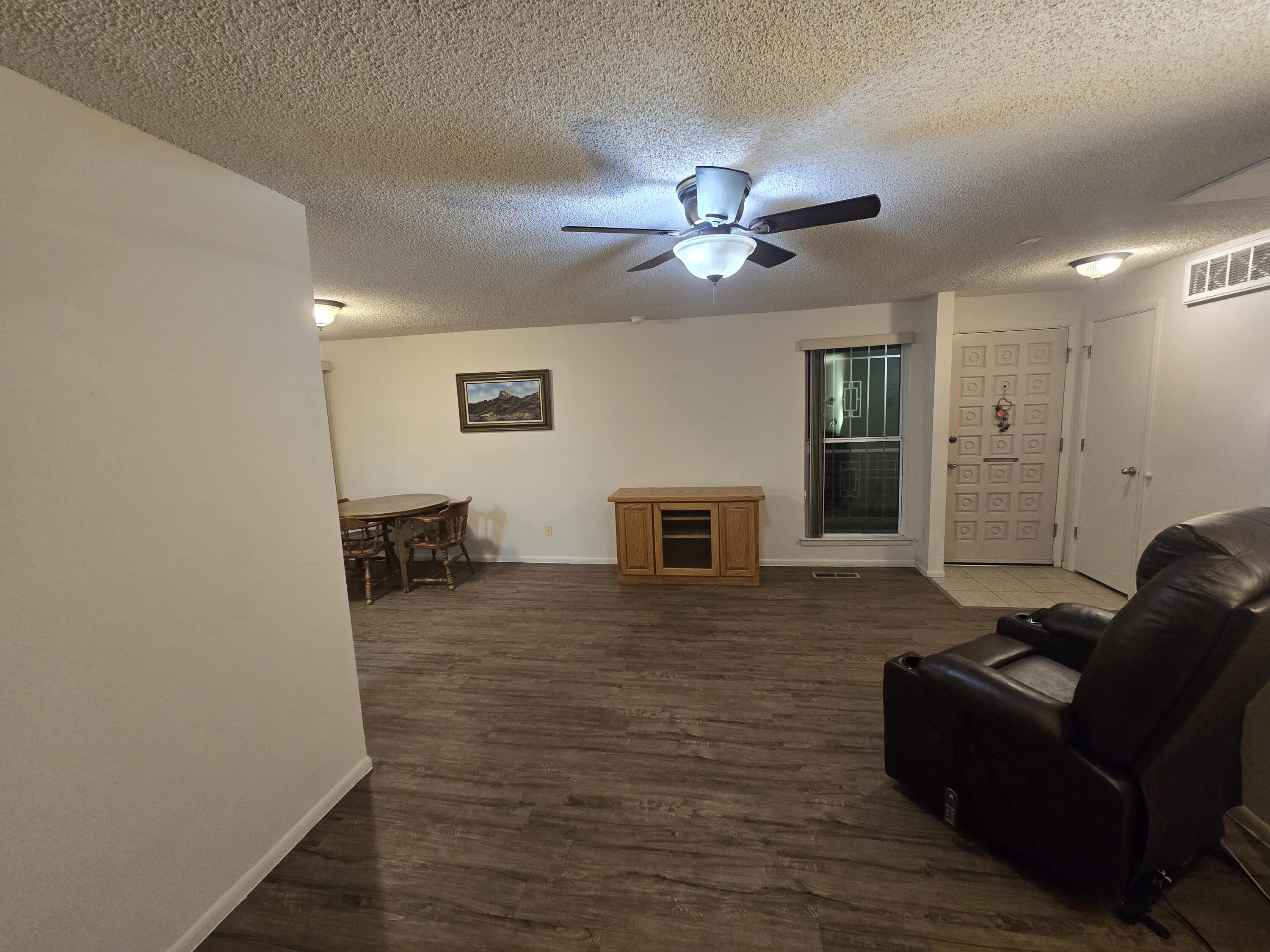 4627 Overland Street NE