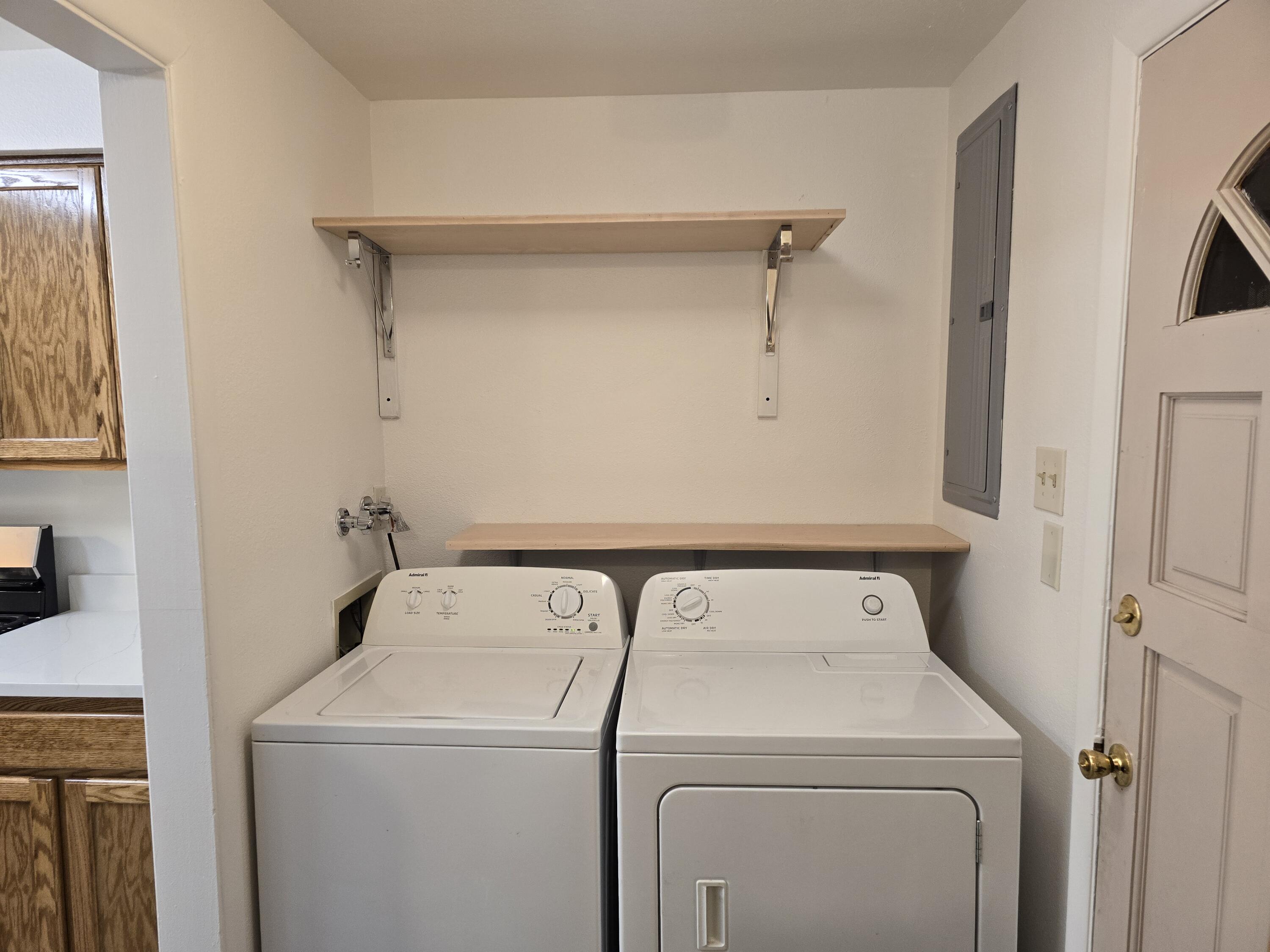 4627 Overland Street NE