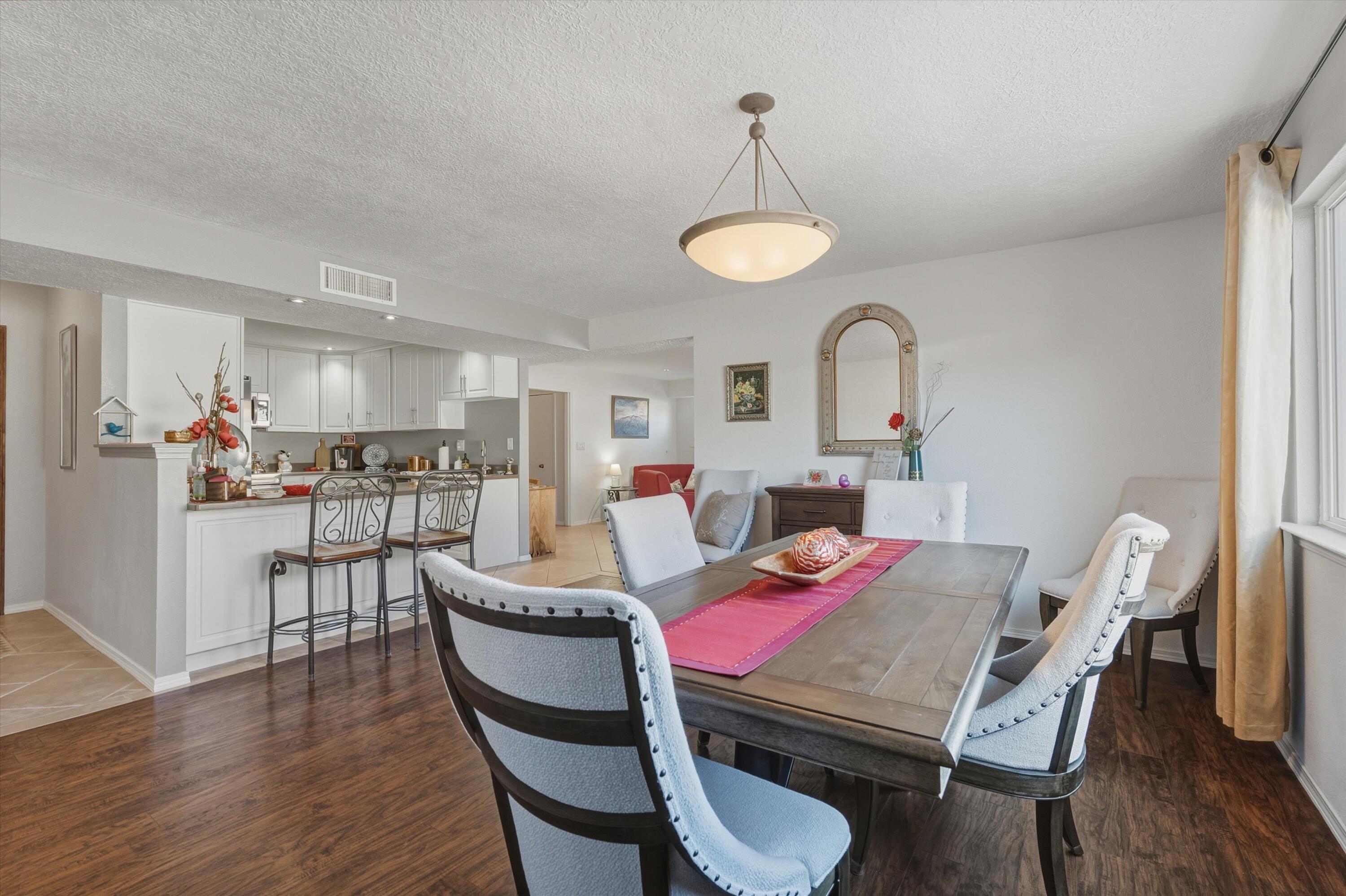 6805 Orphelia Avenue NE