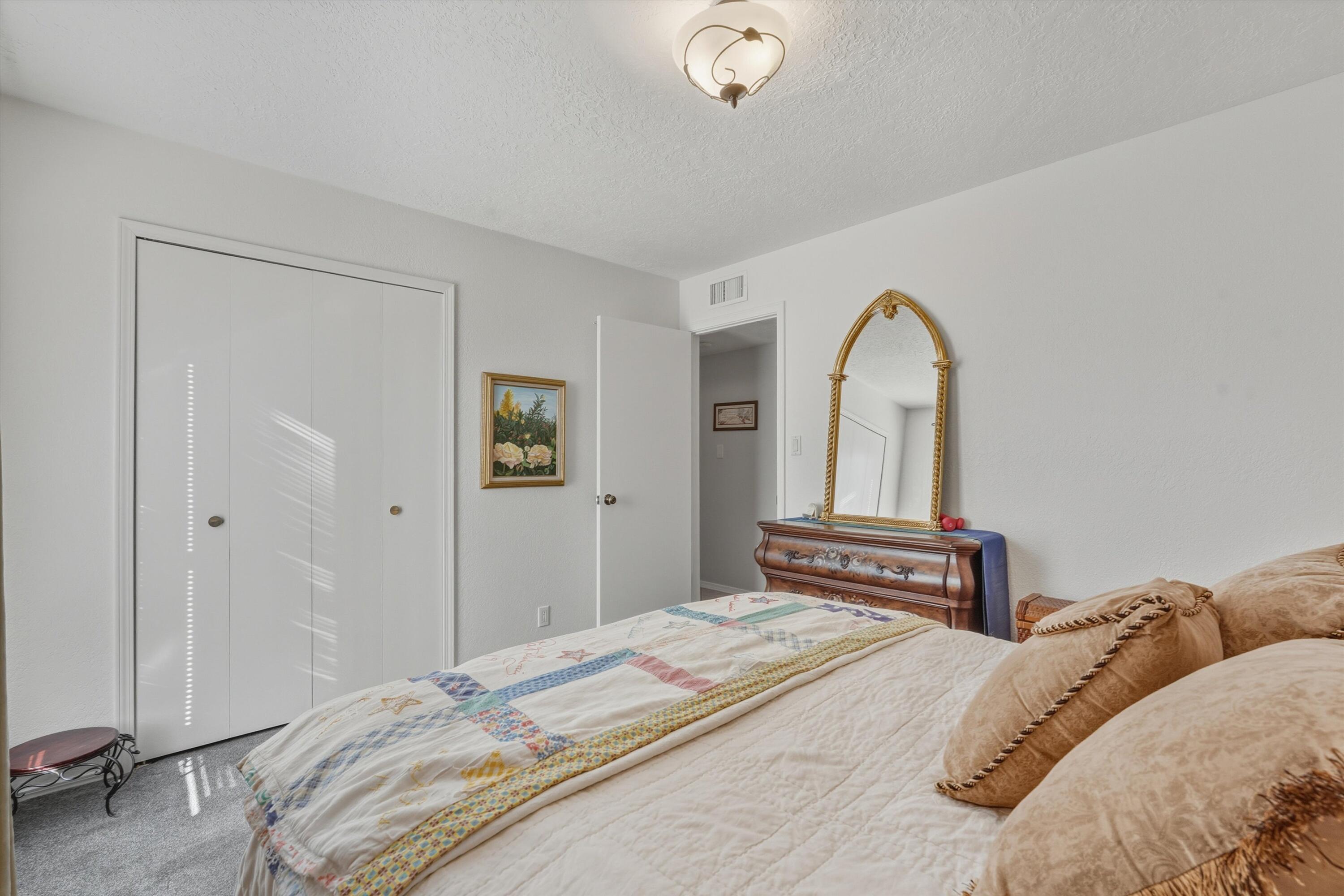 6805 Orphelia Avenue NE