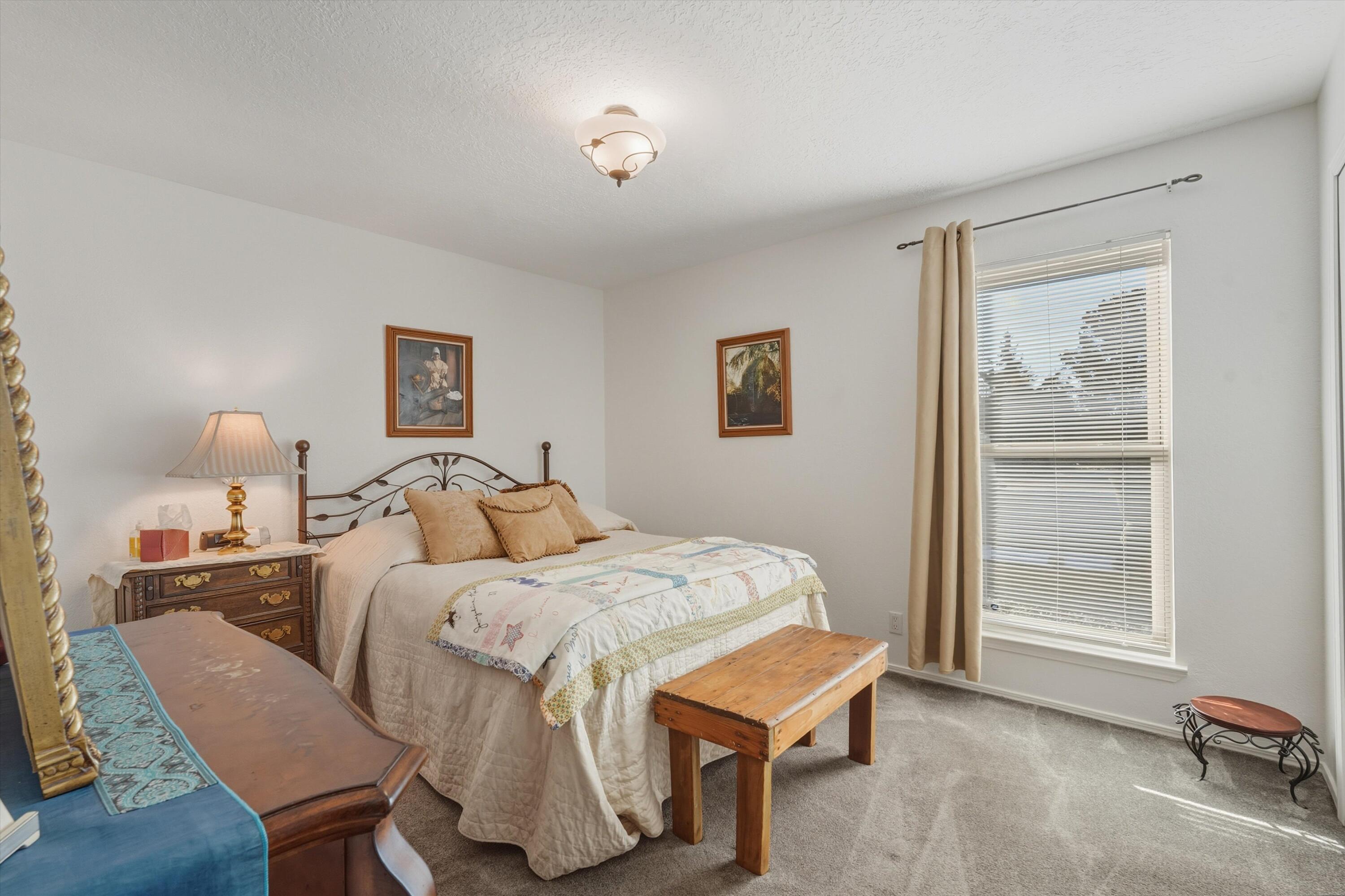 6805 Orphelia Avenue NE