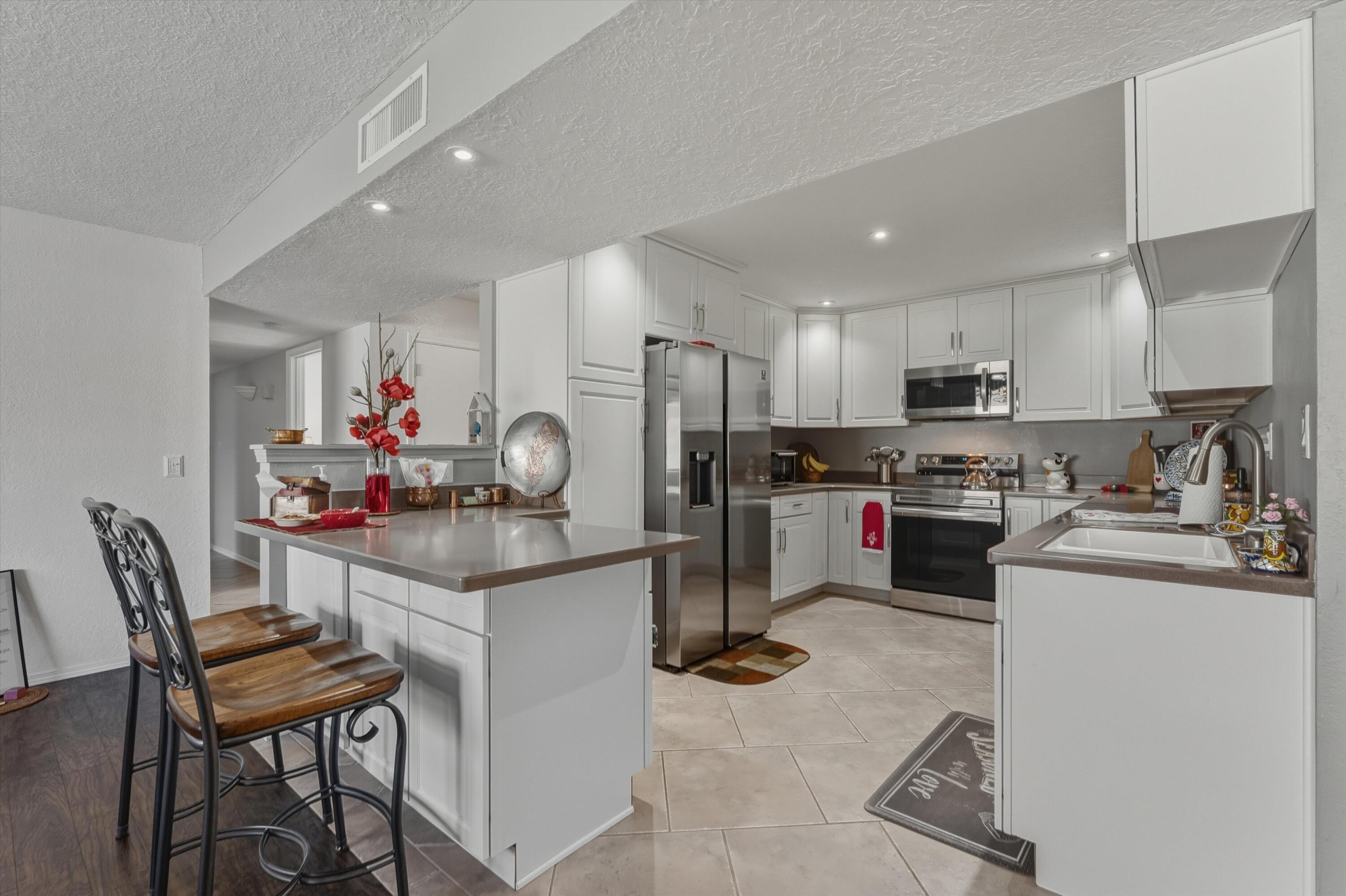 6805 Orphelia Avenue NE