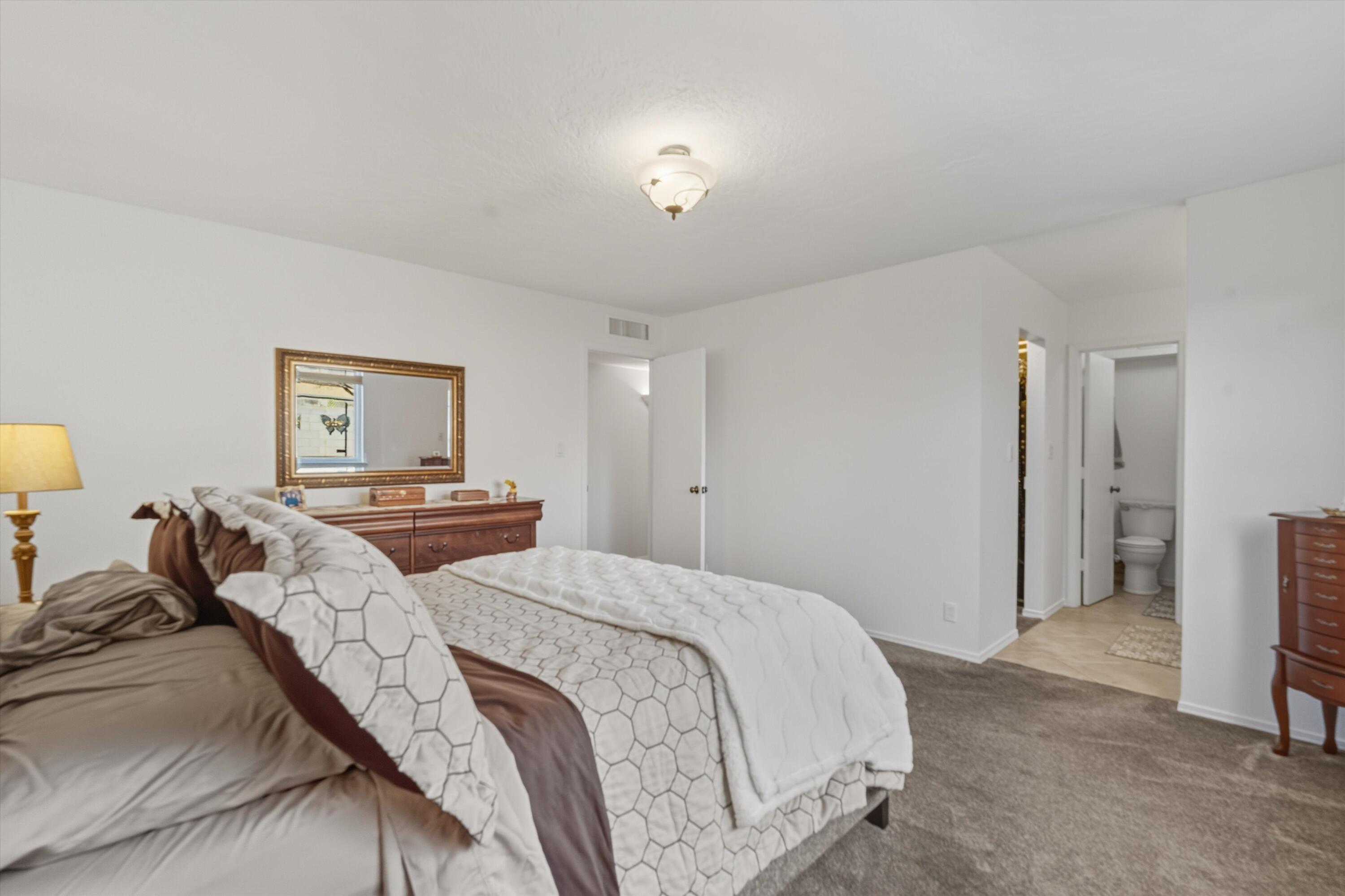 6805 Orphelia Avenue NE