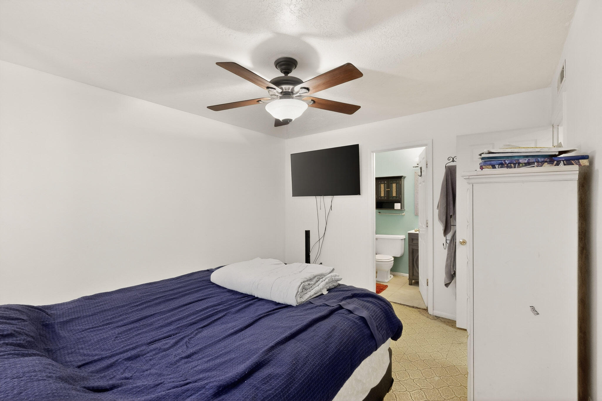 236 Zena Lona Street NE