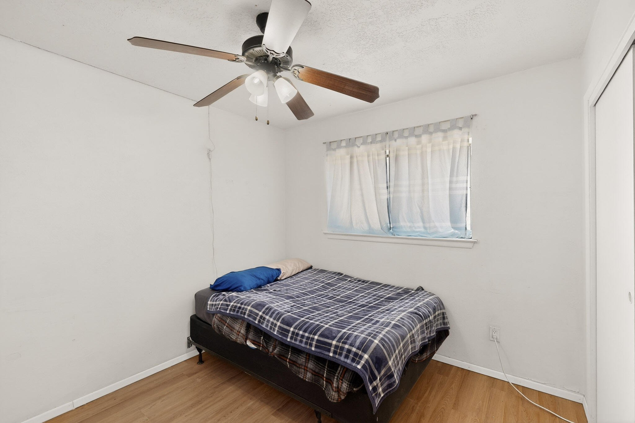 236 Zena Lona Street NE