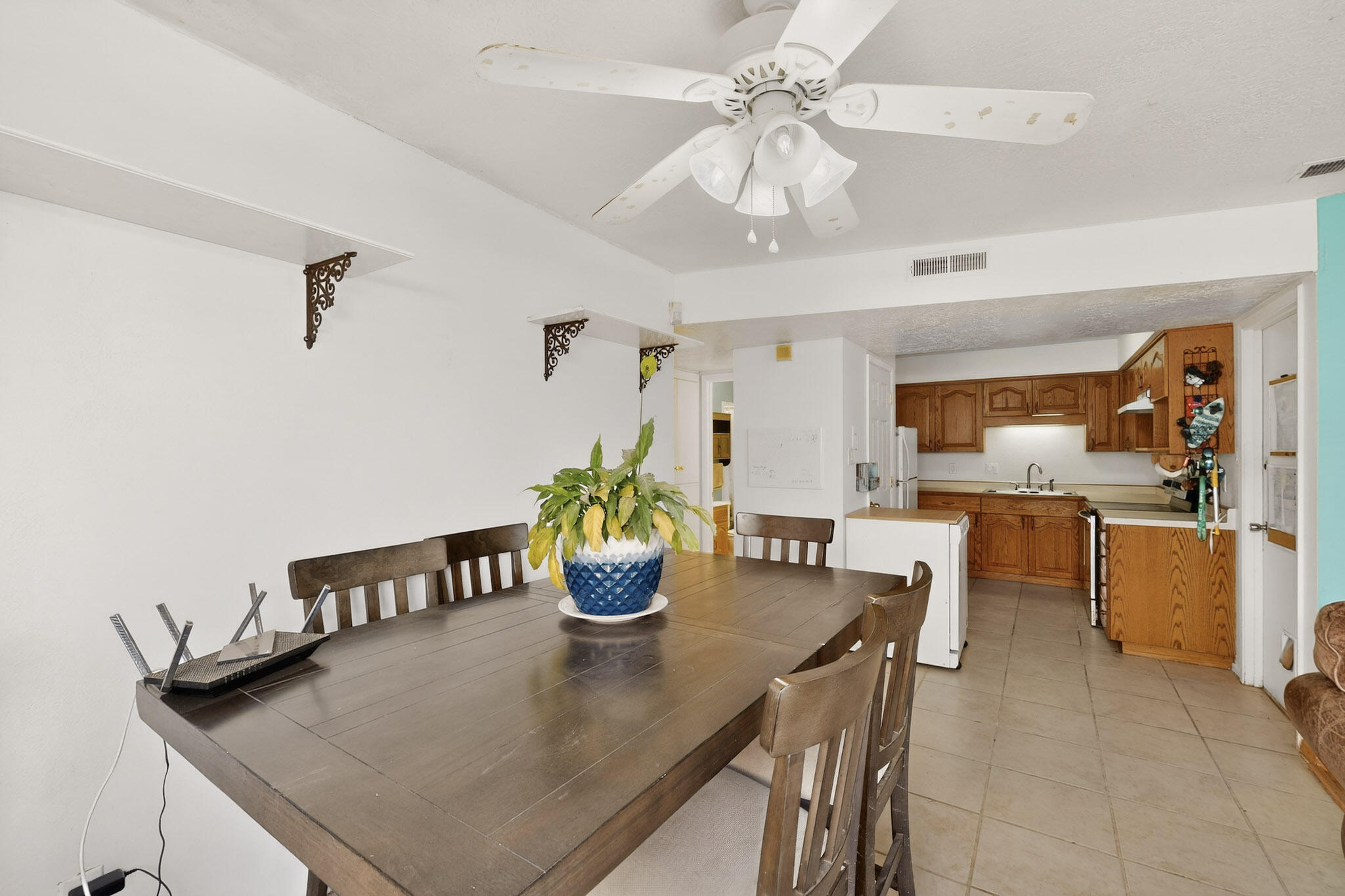 236 Zena Lona Street NE