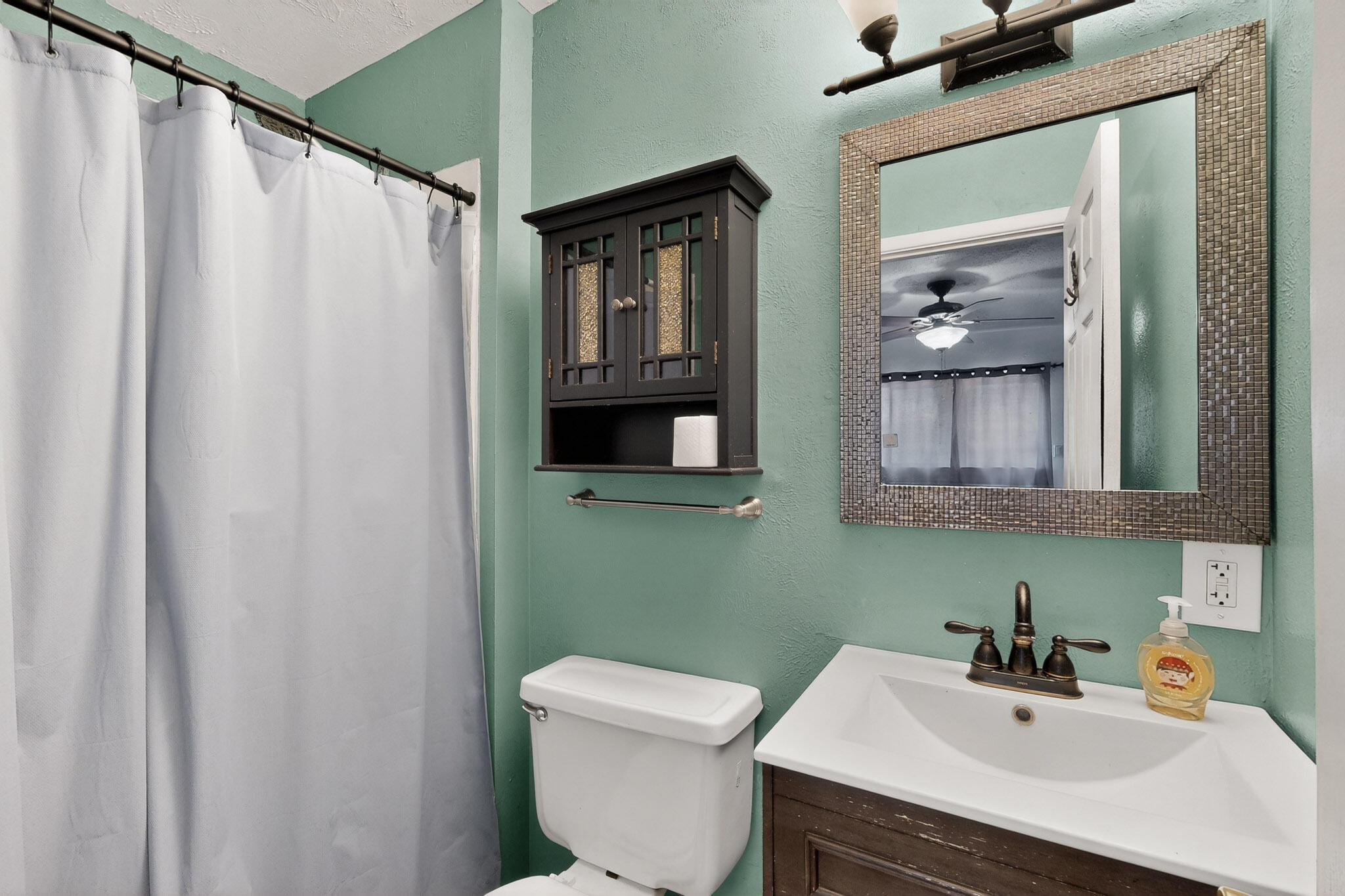 236 Zena Lona Street NE