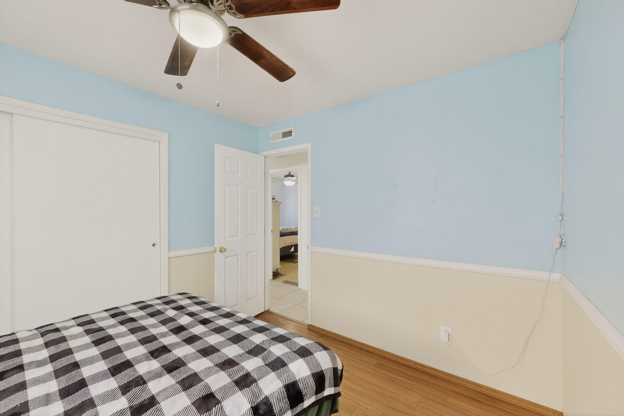 236 Zena Lona Street NE