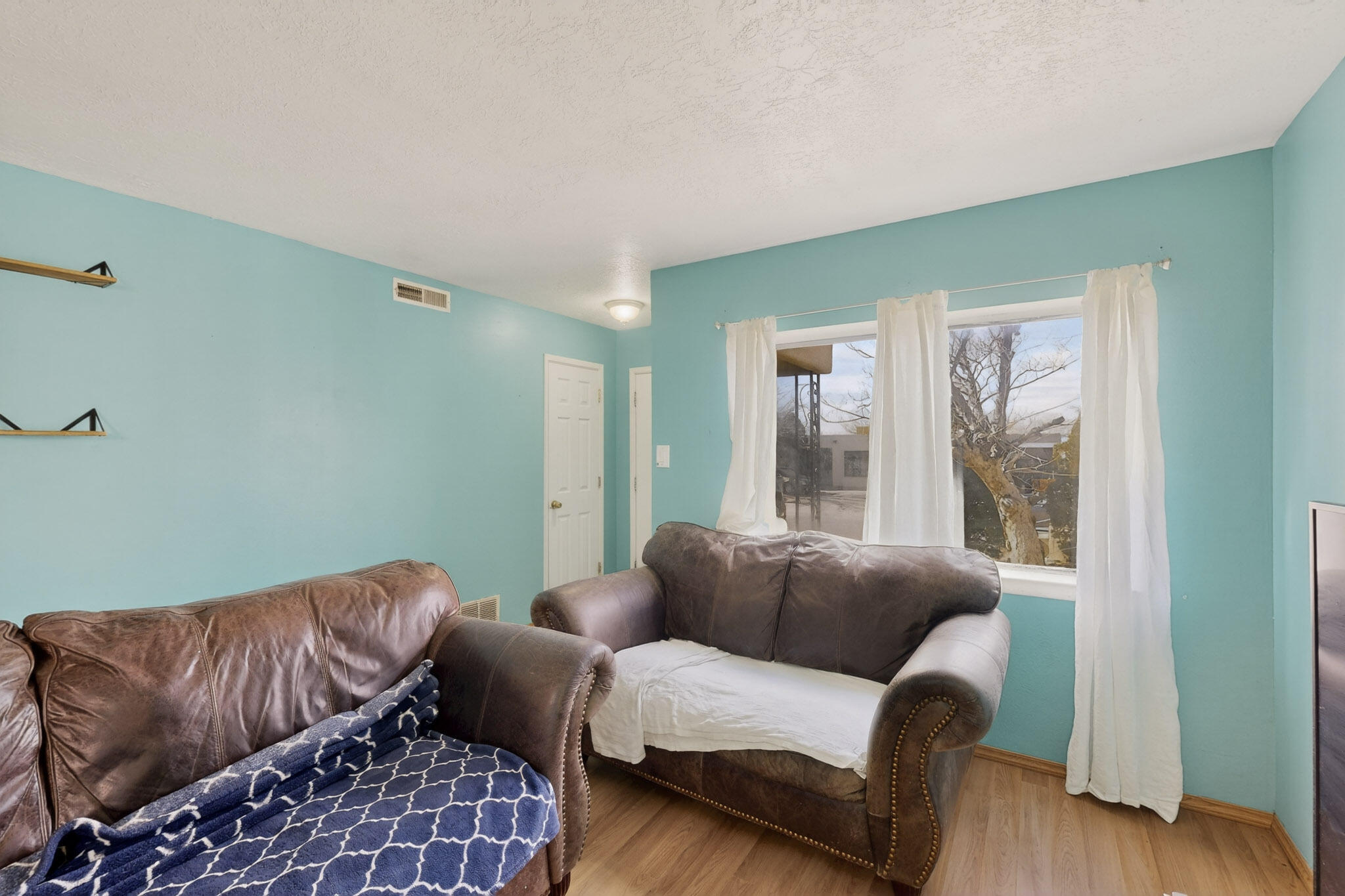 236 Zena Lona Street NE