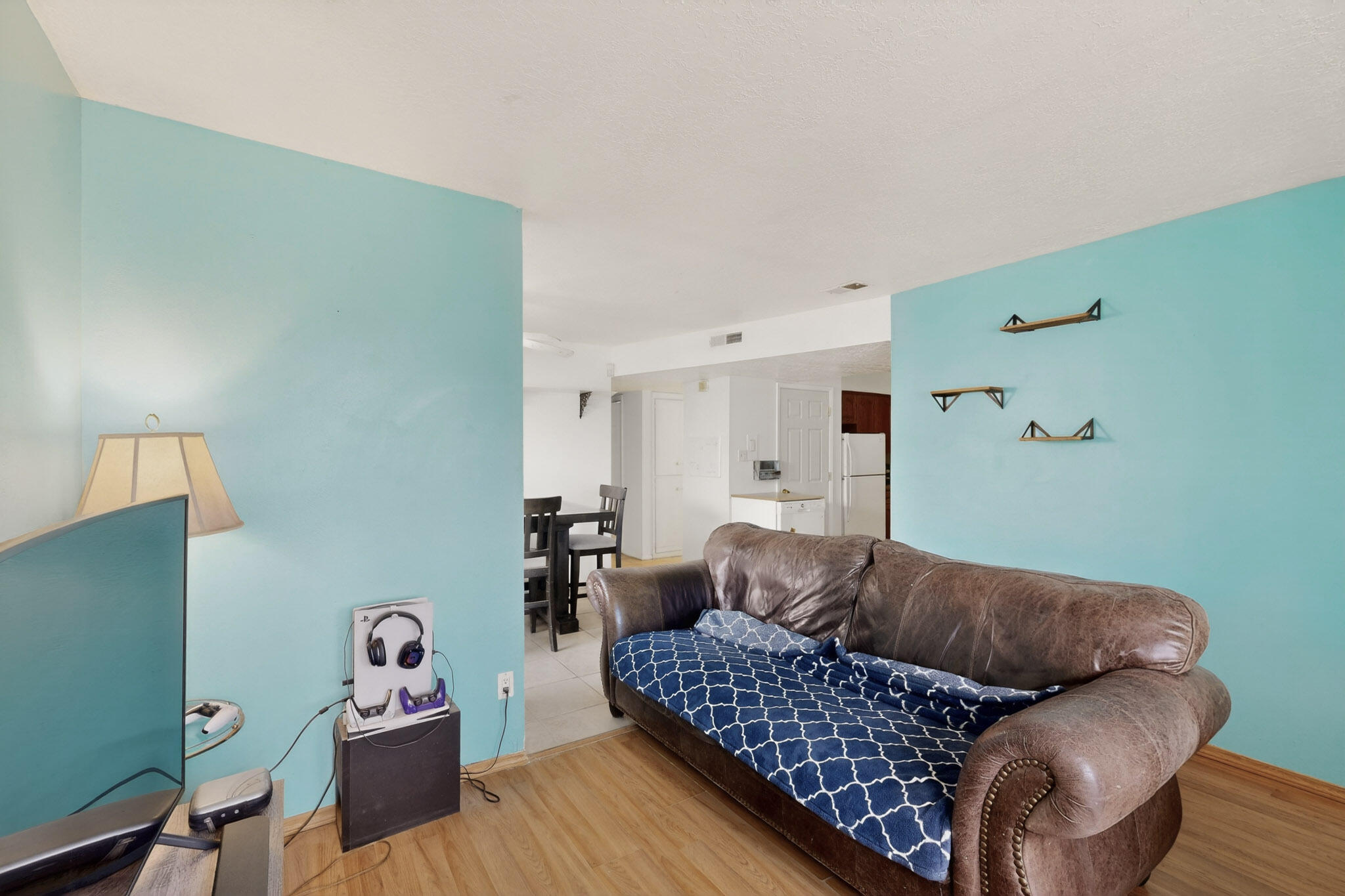 236 Zena Lona Street NE