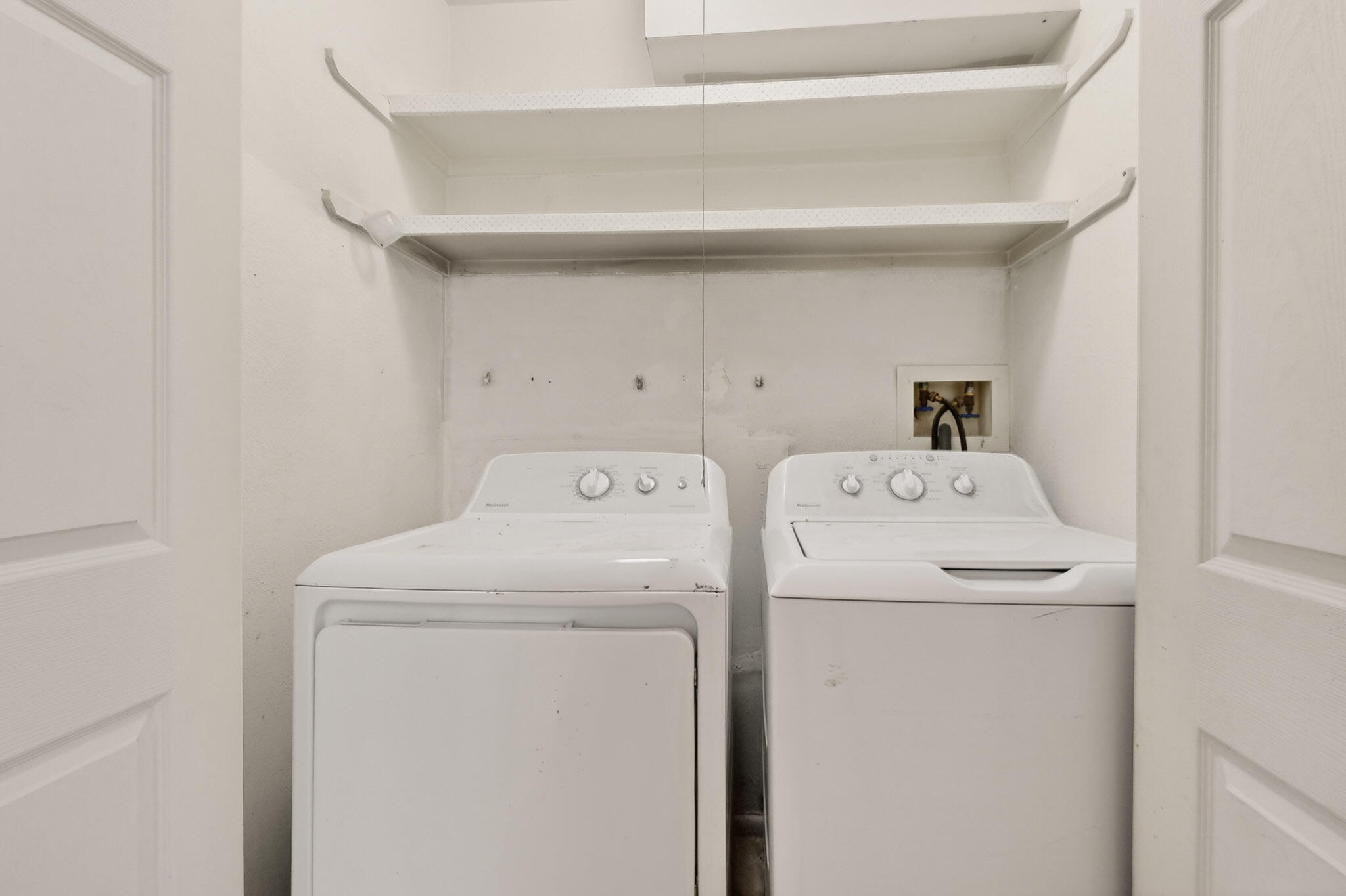 236 Zena Lona Street NE