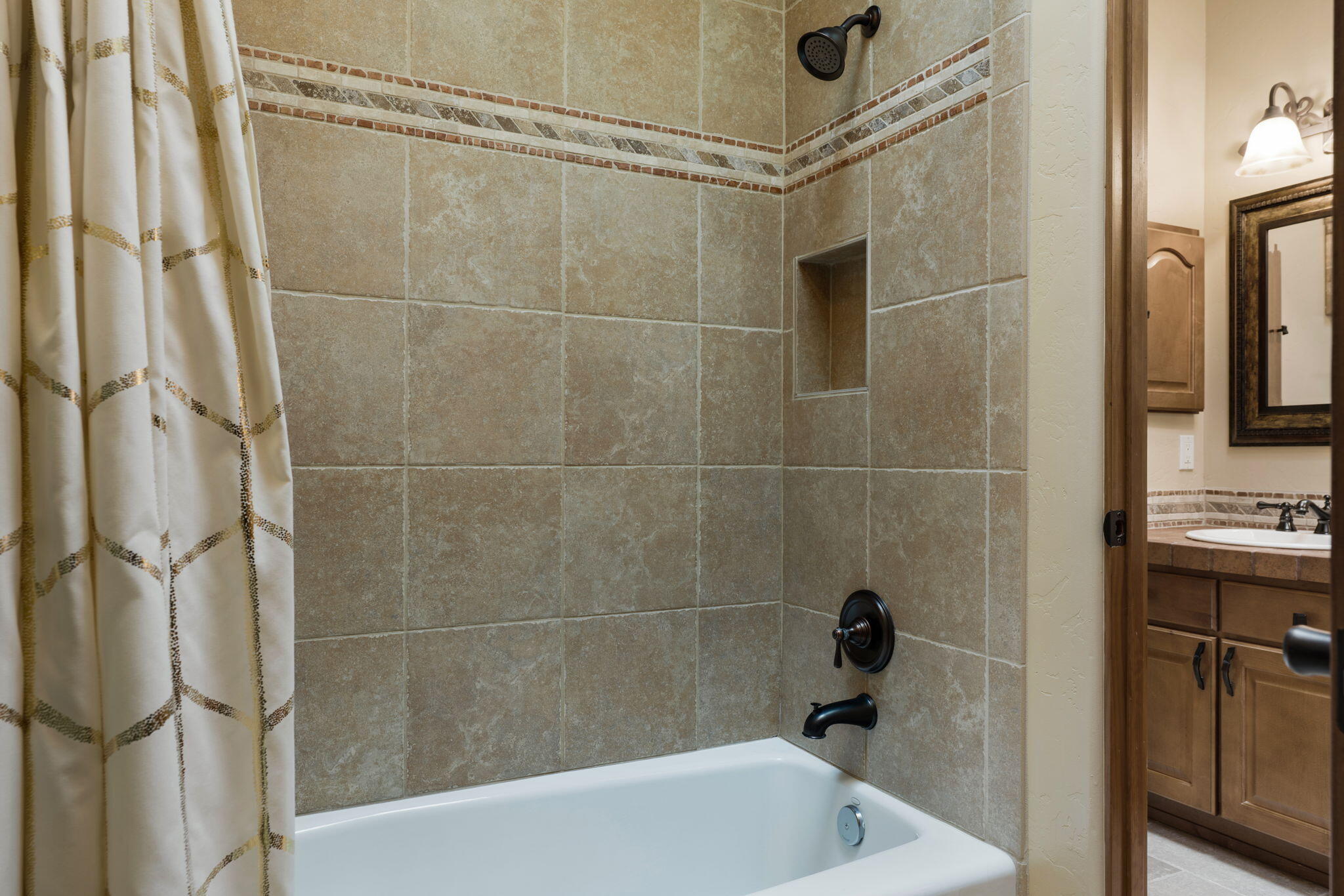 6522 Oersted Road NE