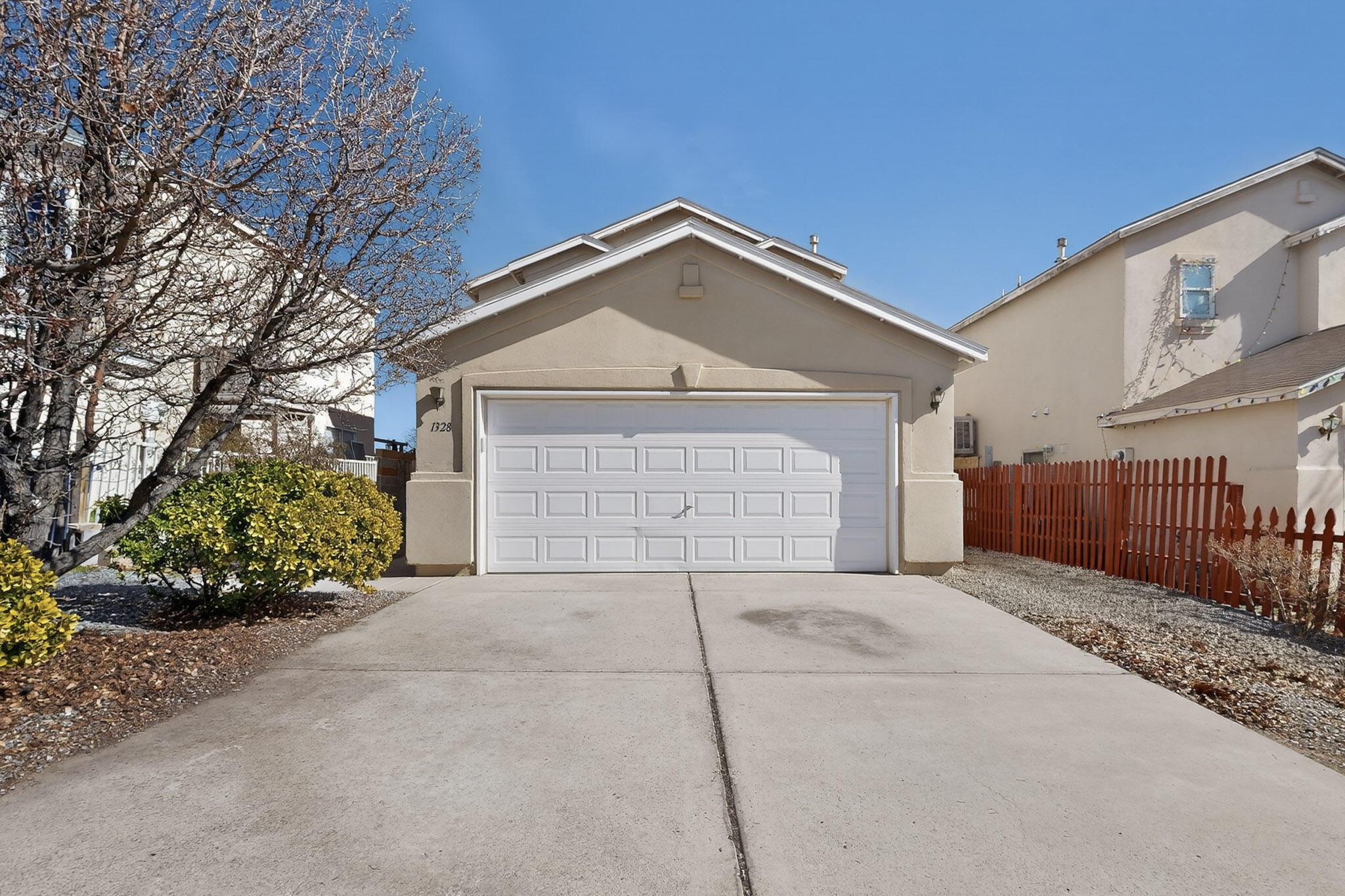 1328 Ojo Sarco Street SW