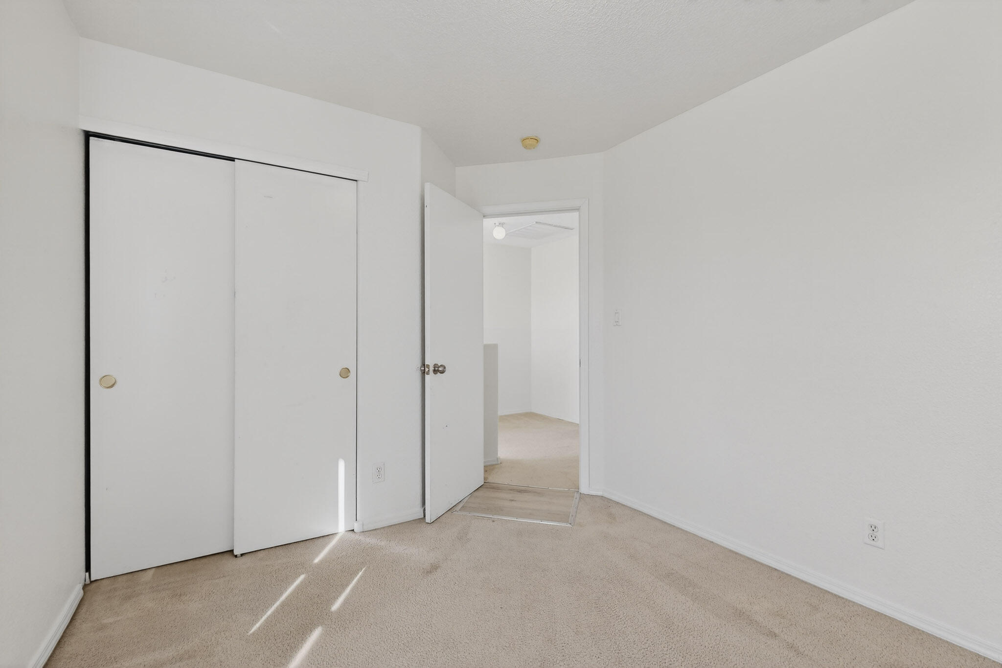 1328 Ojo Sarco Street SW