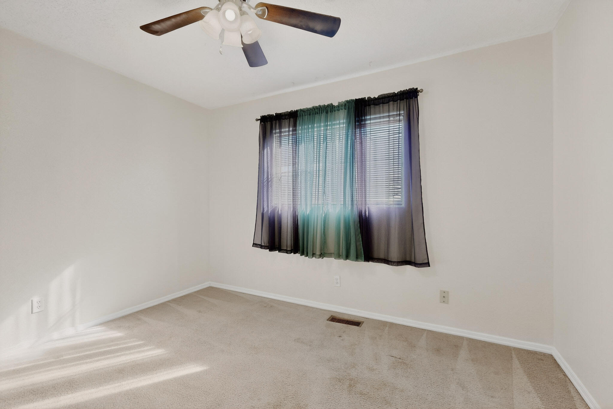 1328 Ojo Sarco Street SW