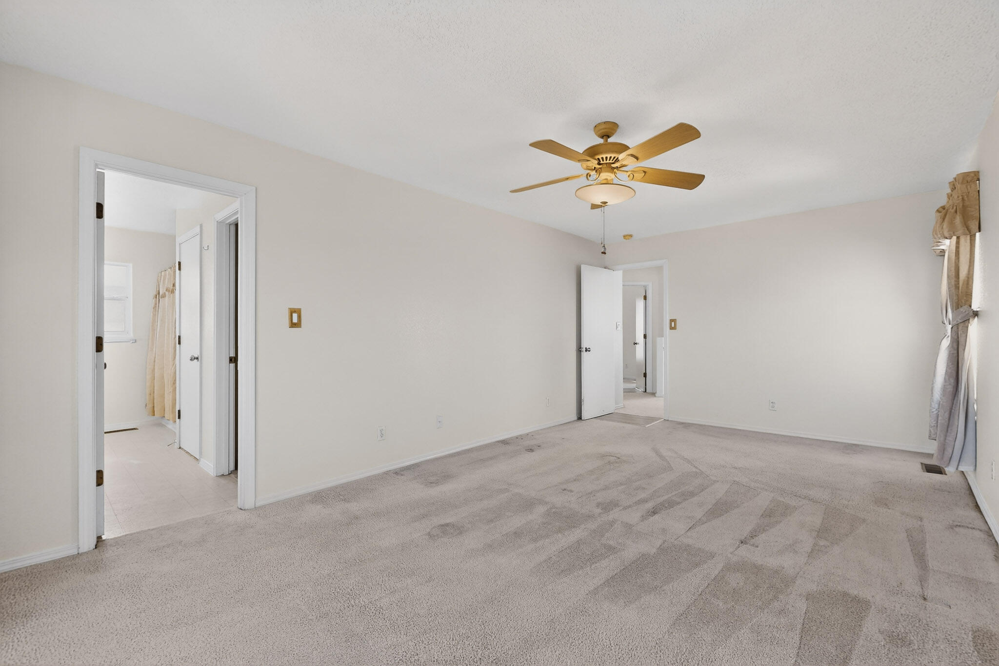 1328 Ojo Sarco Street SW