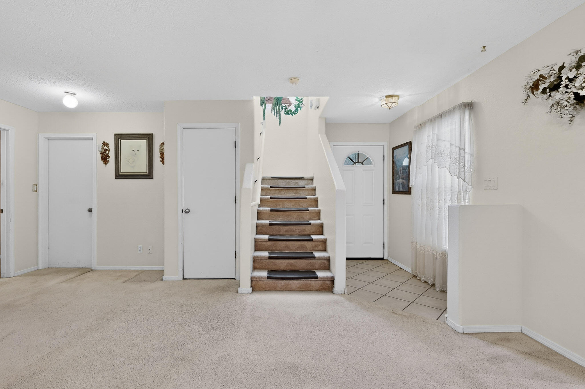 1328 Ojo Sarco Street SW