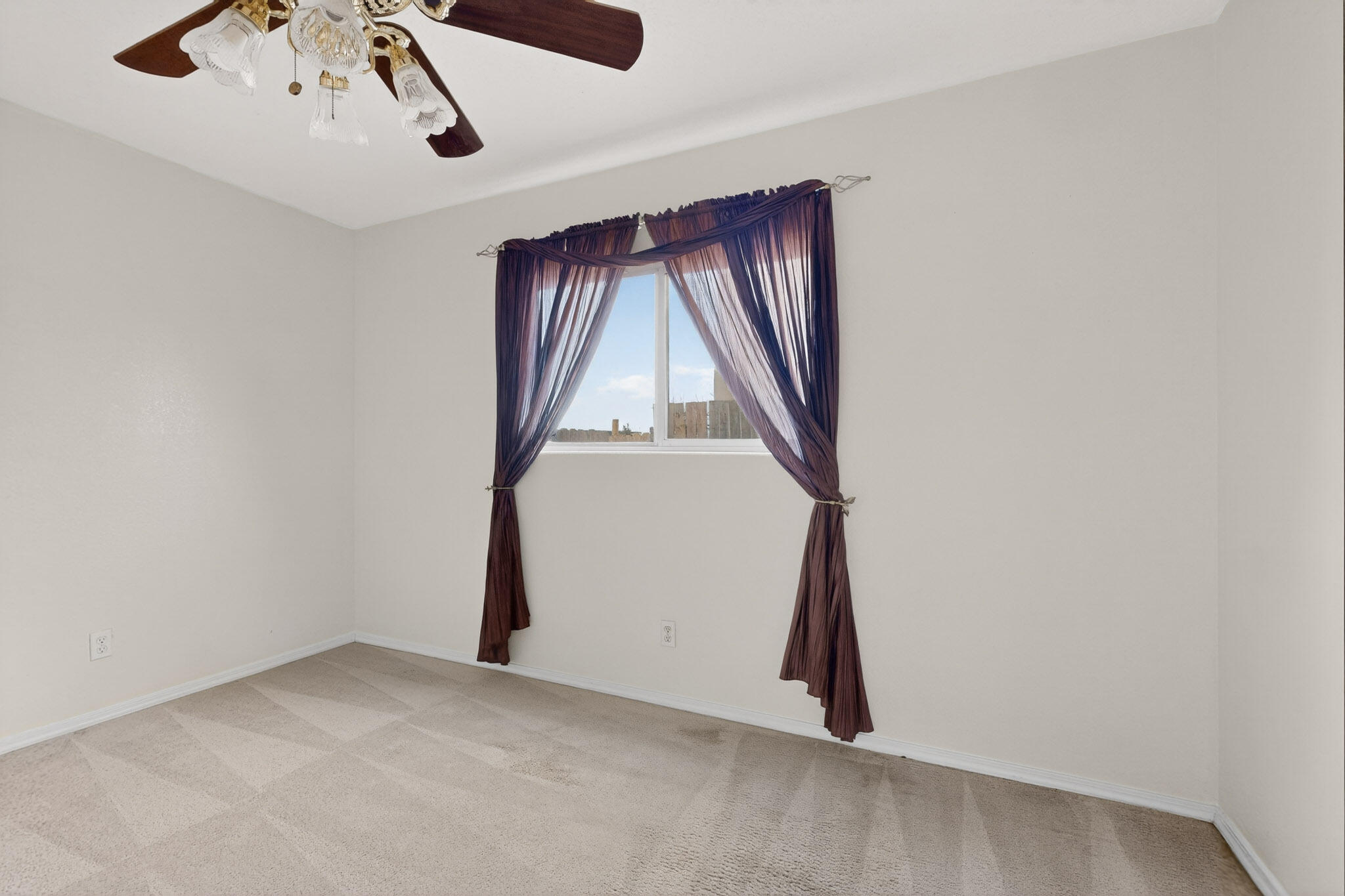 1328 Ojo Sarco Street SW