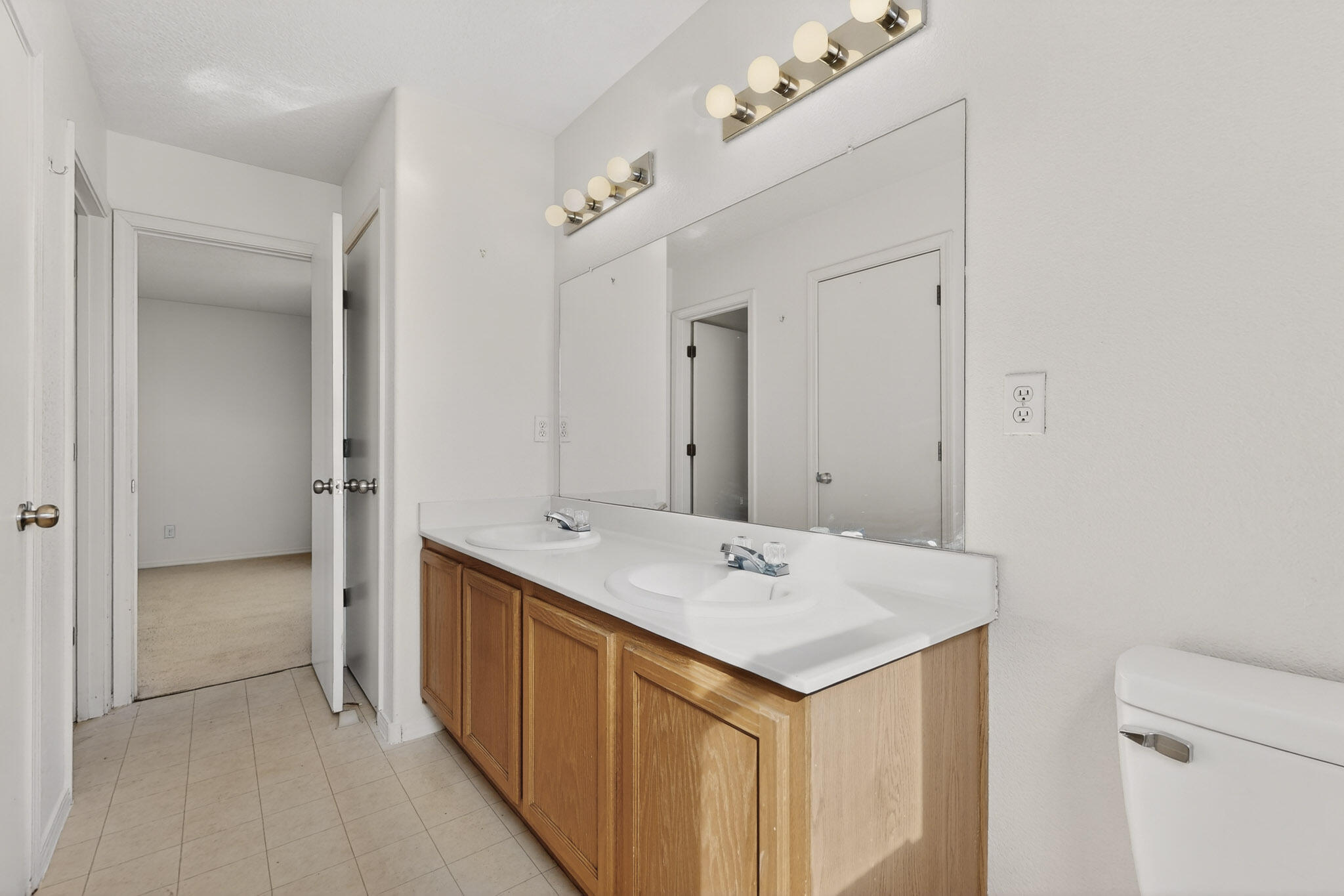 1328 Ojo Sarco Street SW